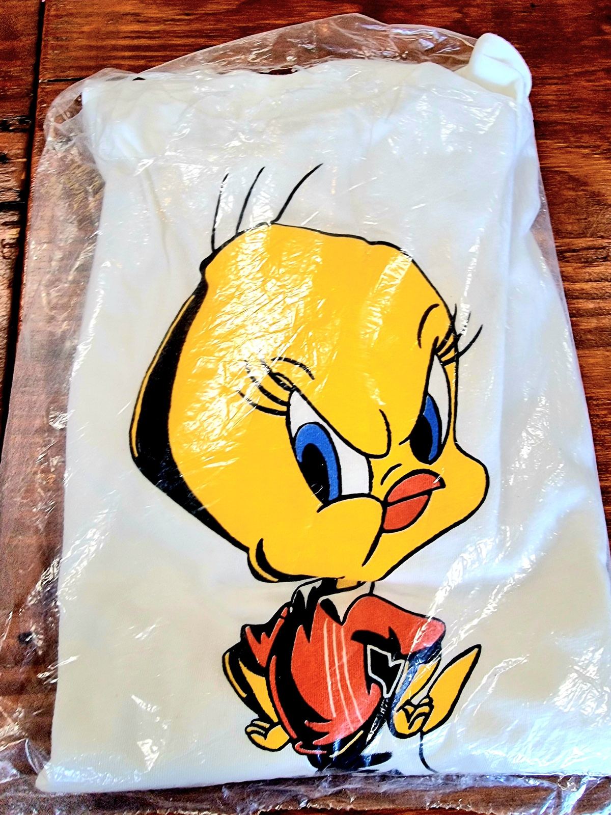 Brand New RARE Vintage 80s Deadstock Looney Tunes Tweety T-shirt