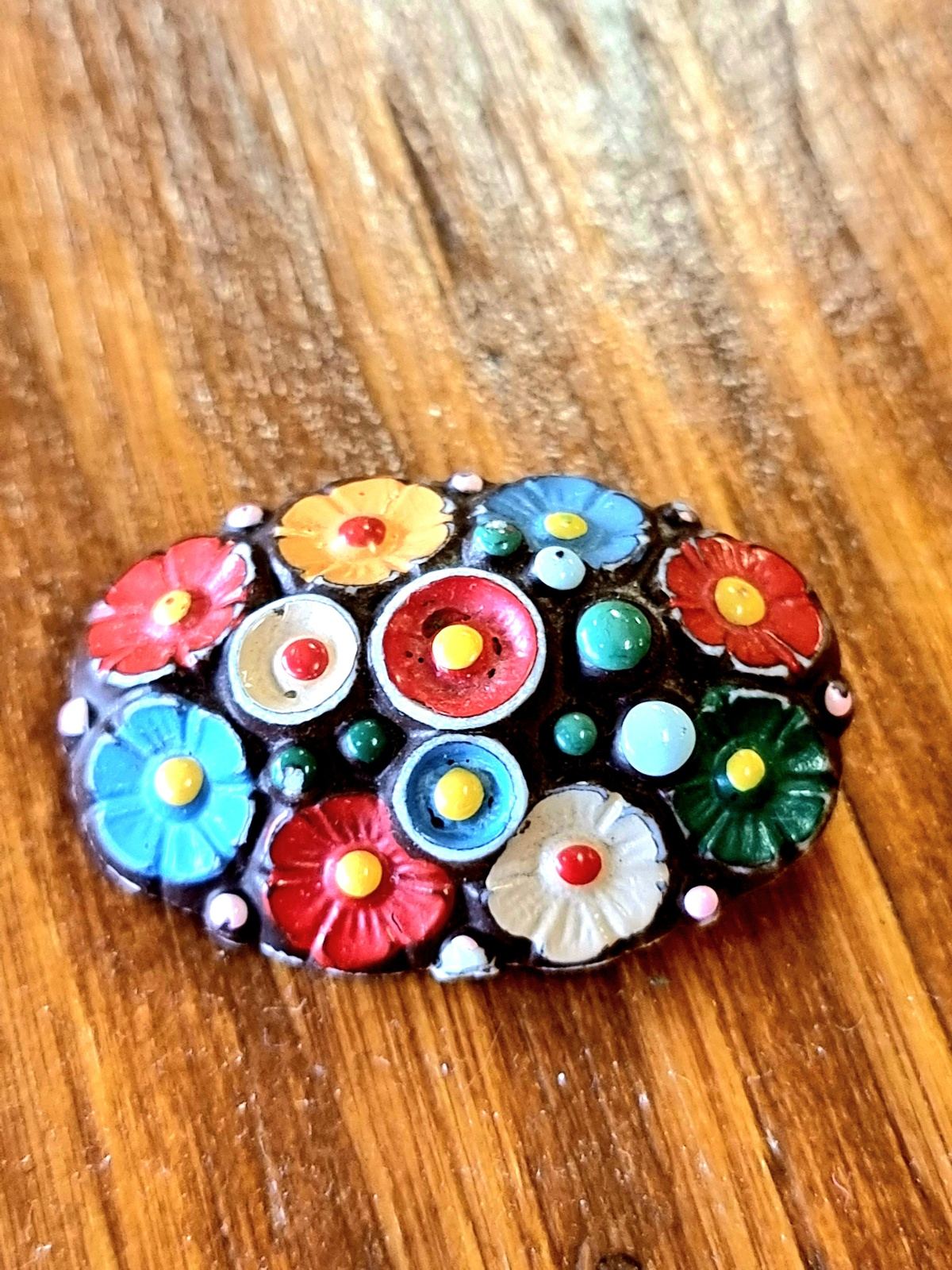 Brooch