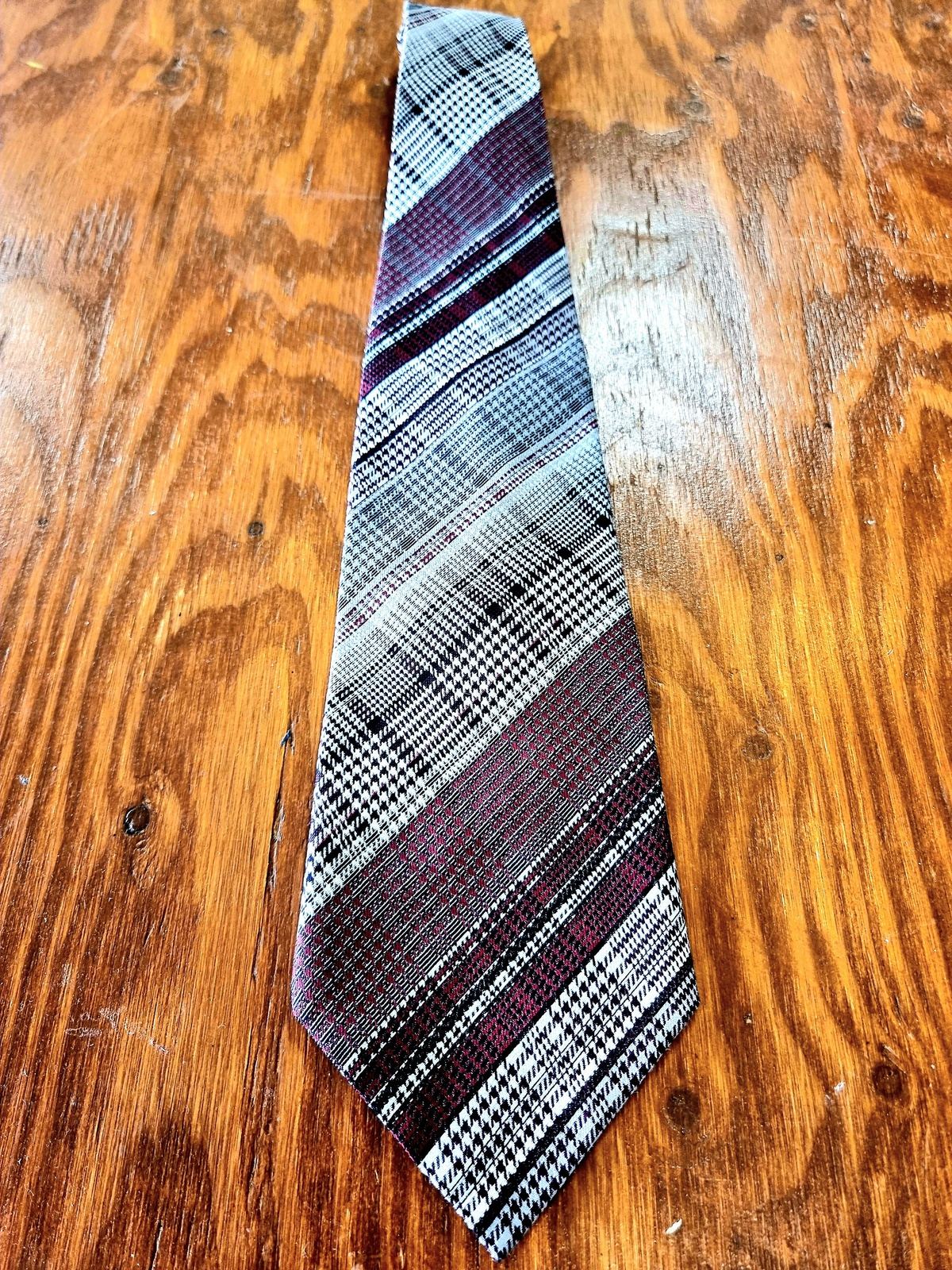 Tie