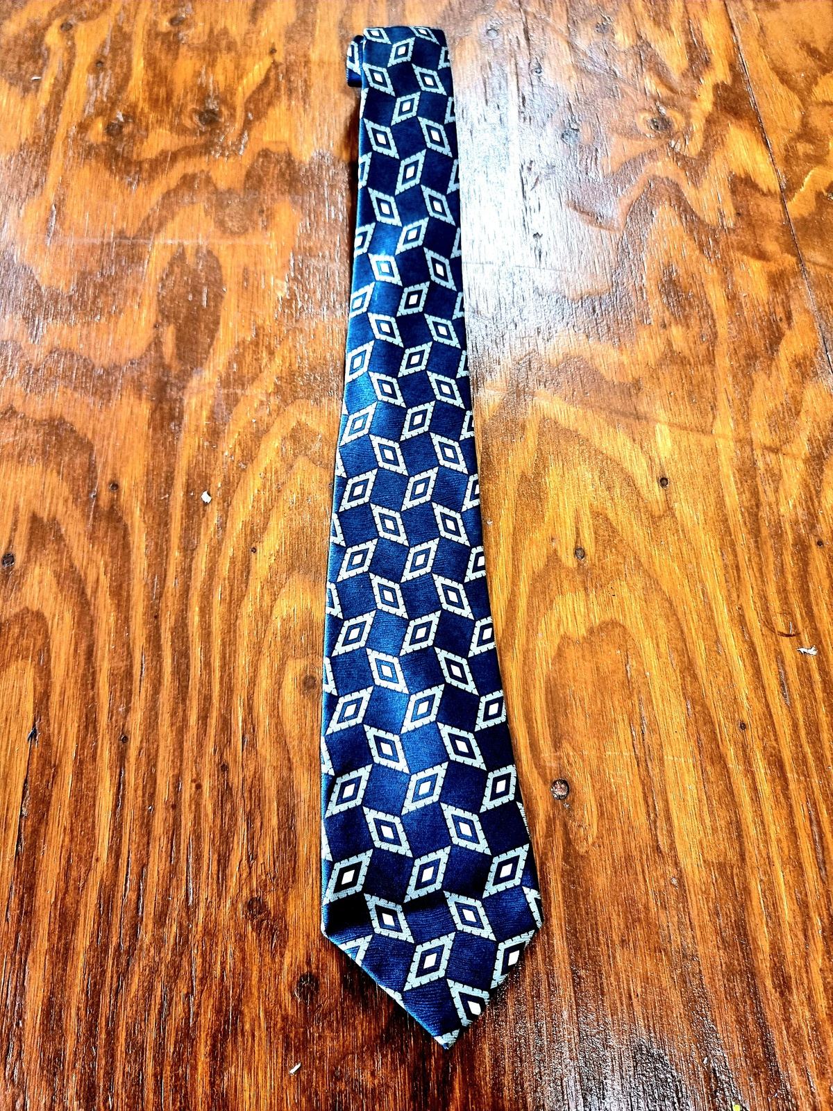 Tie