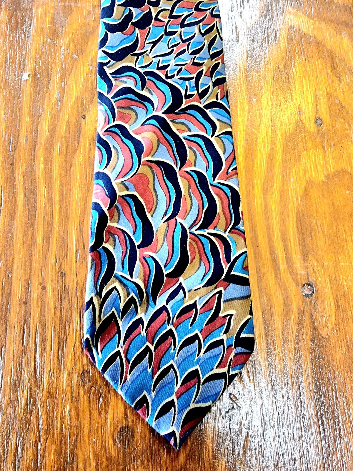 Tie