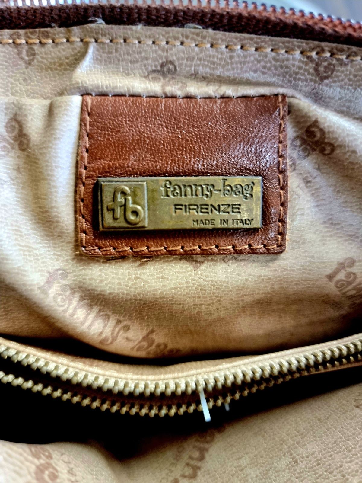 Vintage Leather 80s Shoulder Bag