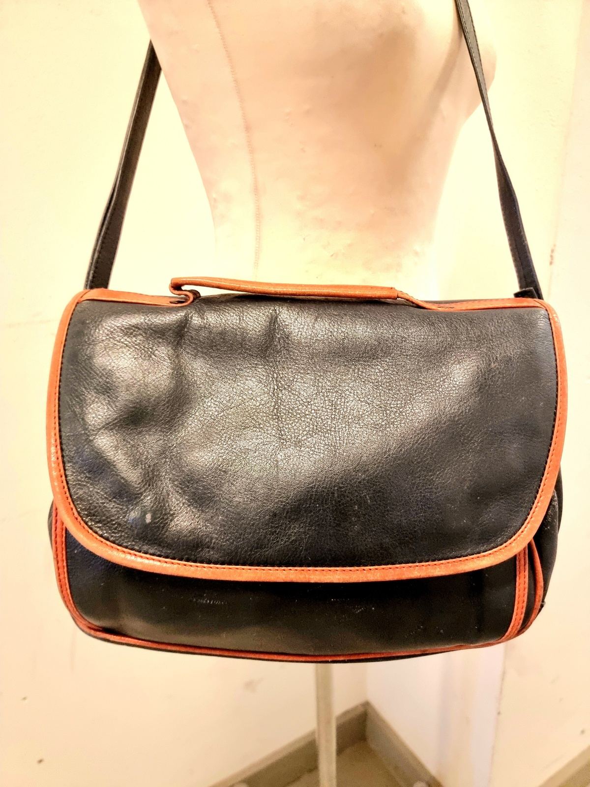 Vintage 80s Shoulder Bag