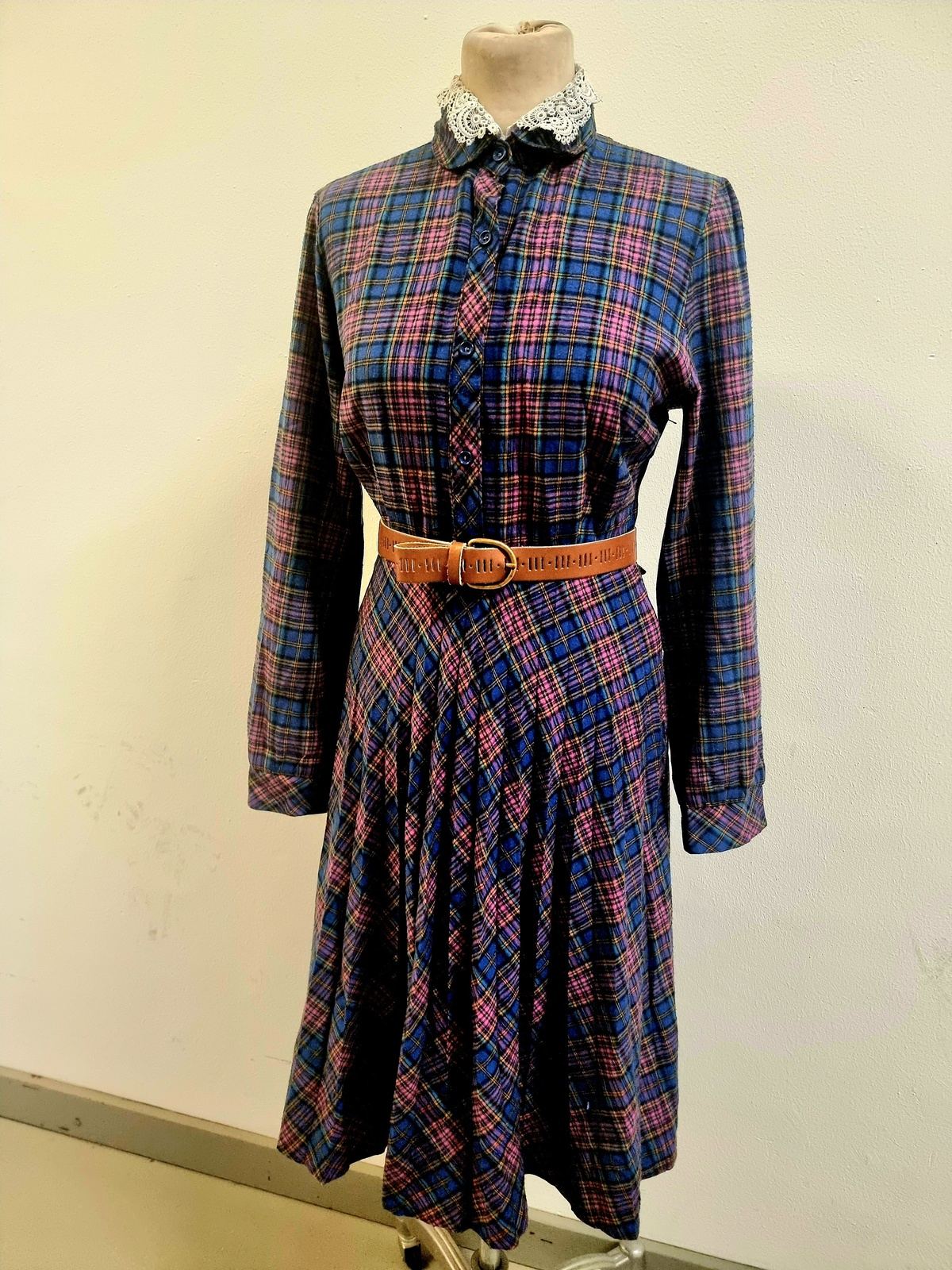 Vintage 1980s Exclusive Fashion Dress