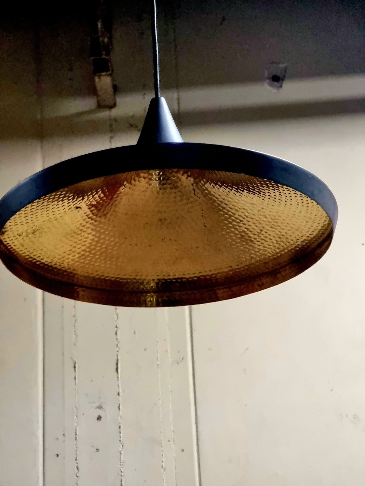 Beat Light Wide LED Hanging Lamp - Tom Dixon