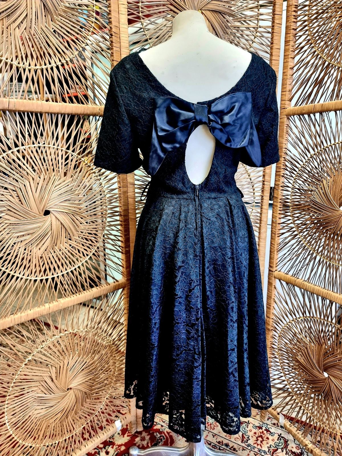 Vintage 80's Crèation Chou Chou Lace Dress