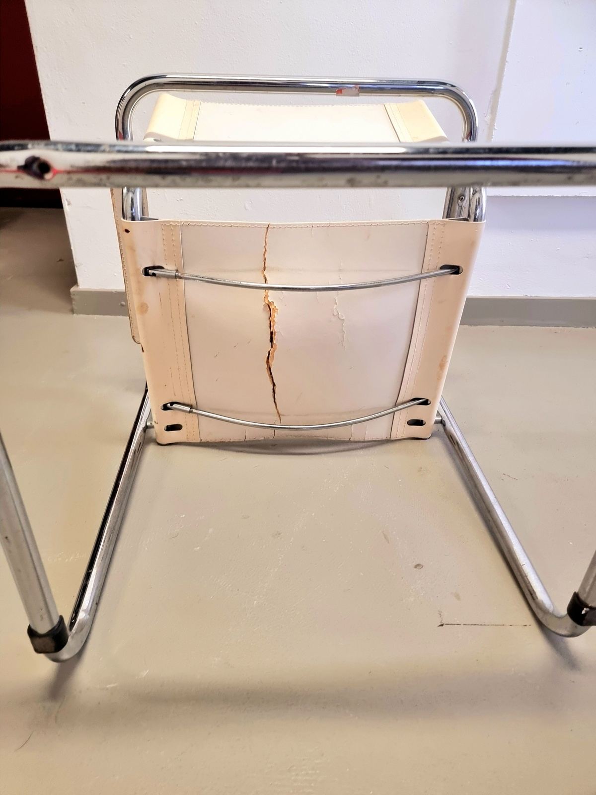 Vintage Retro Design Chair x 4