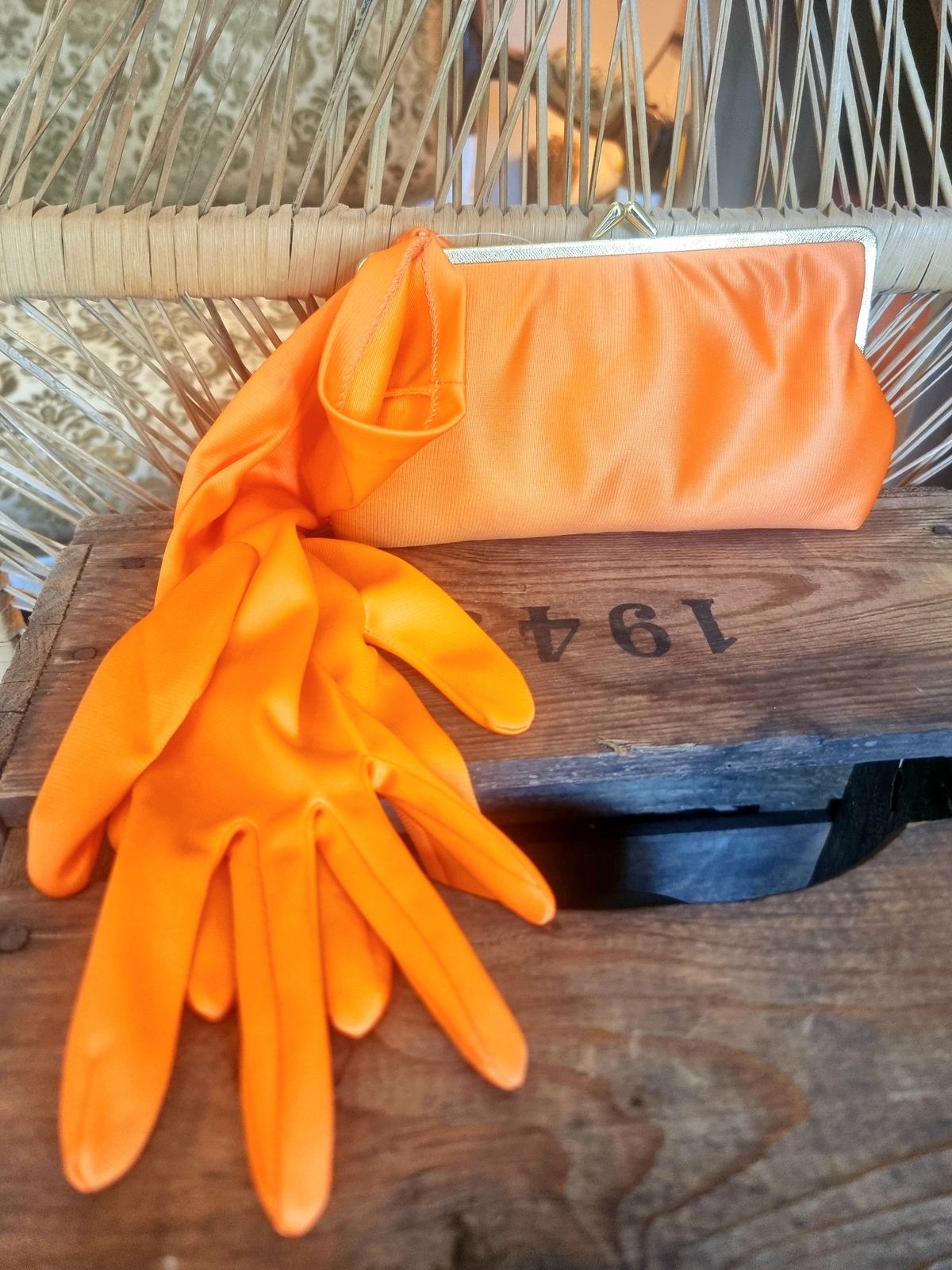 Purse and Gloves set