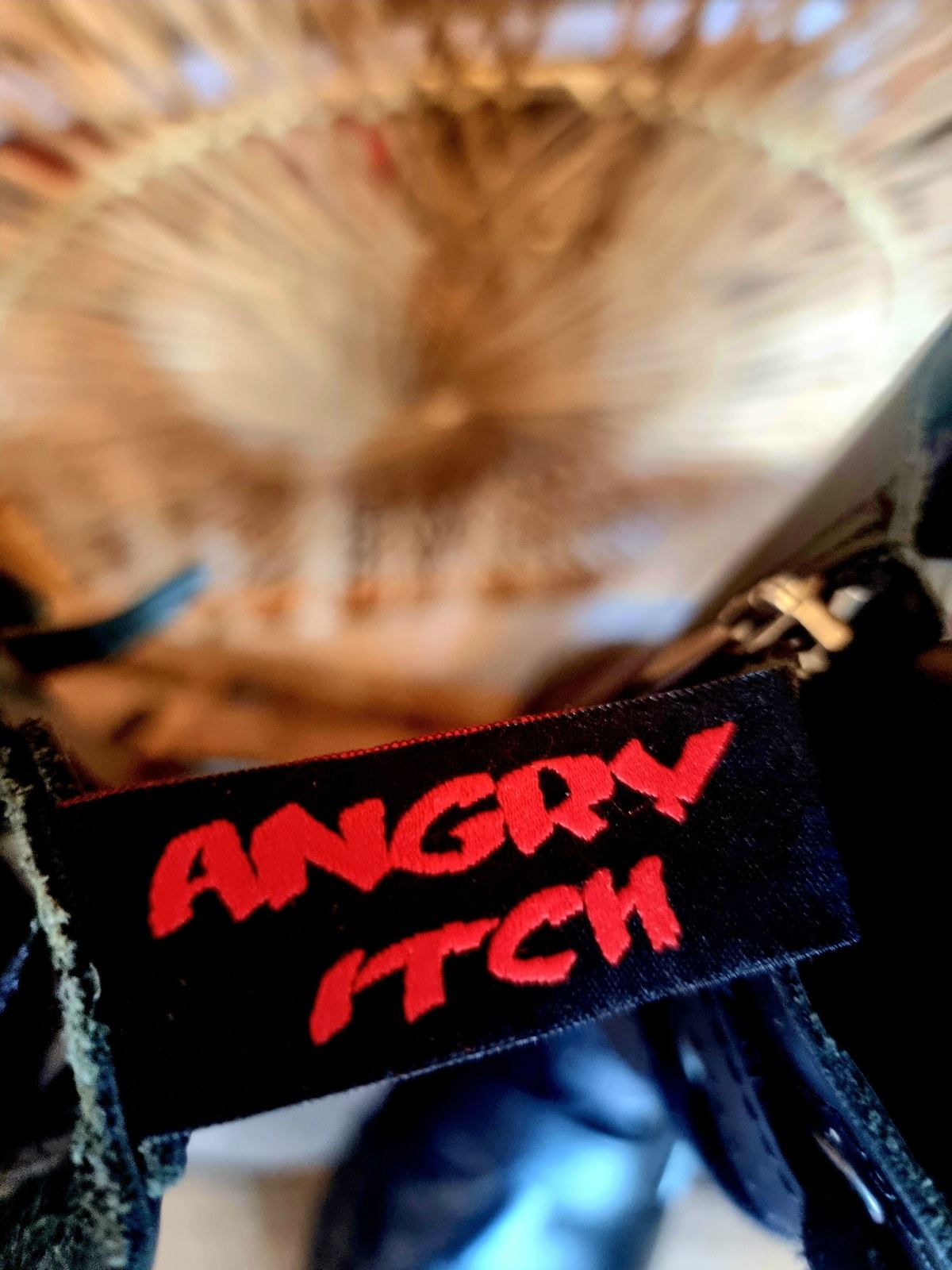 Angry itch Boots