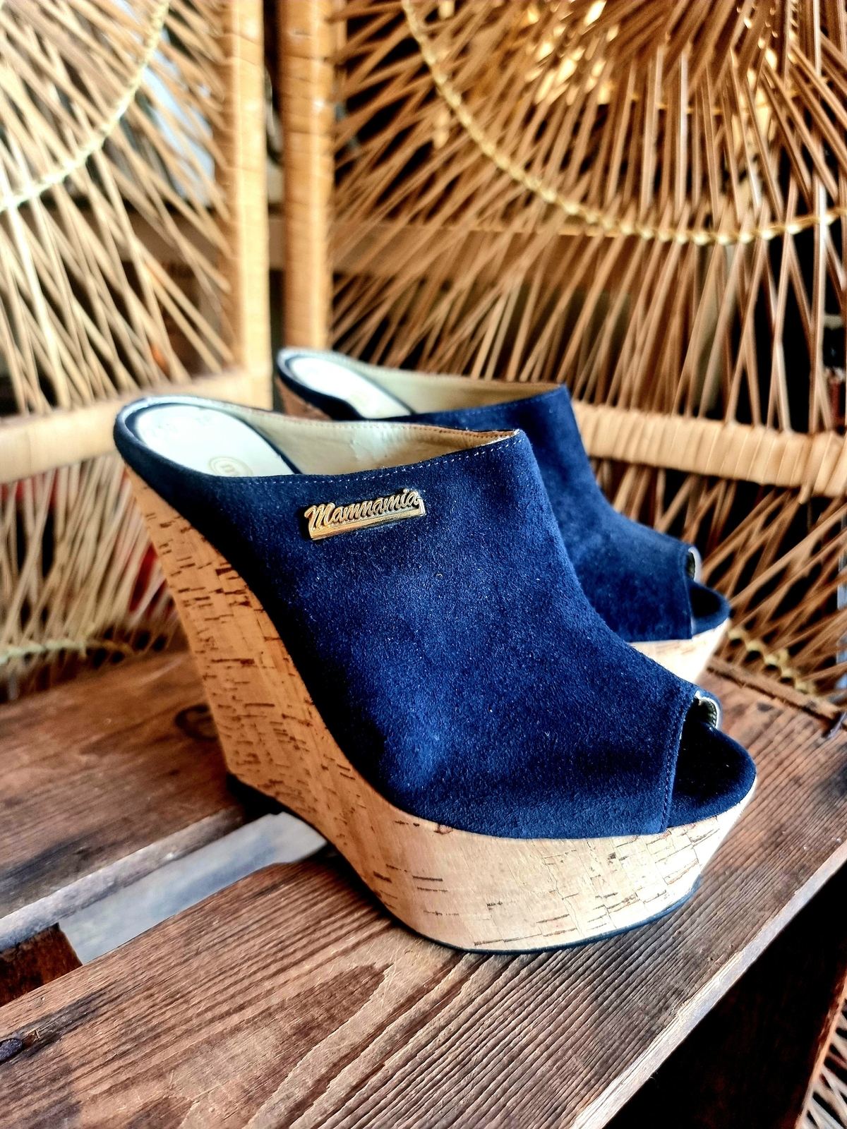 Wedge heels