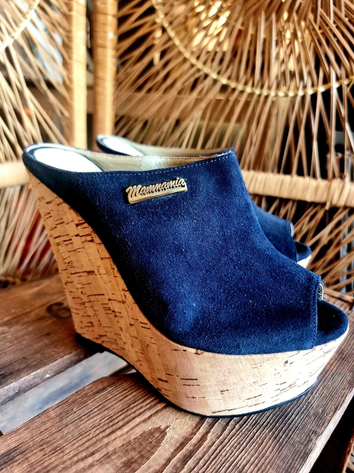 Wedge heels