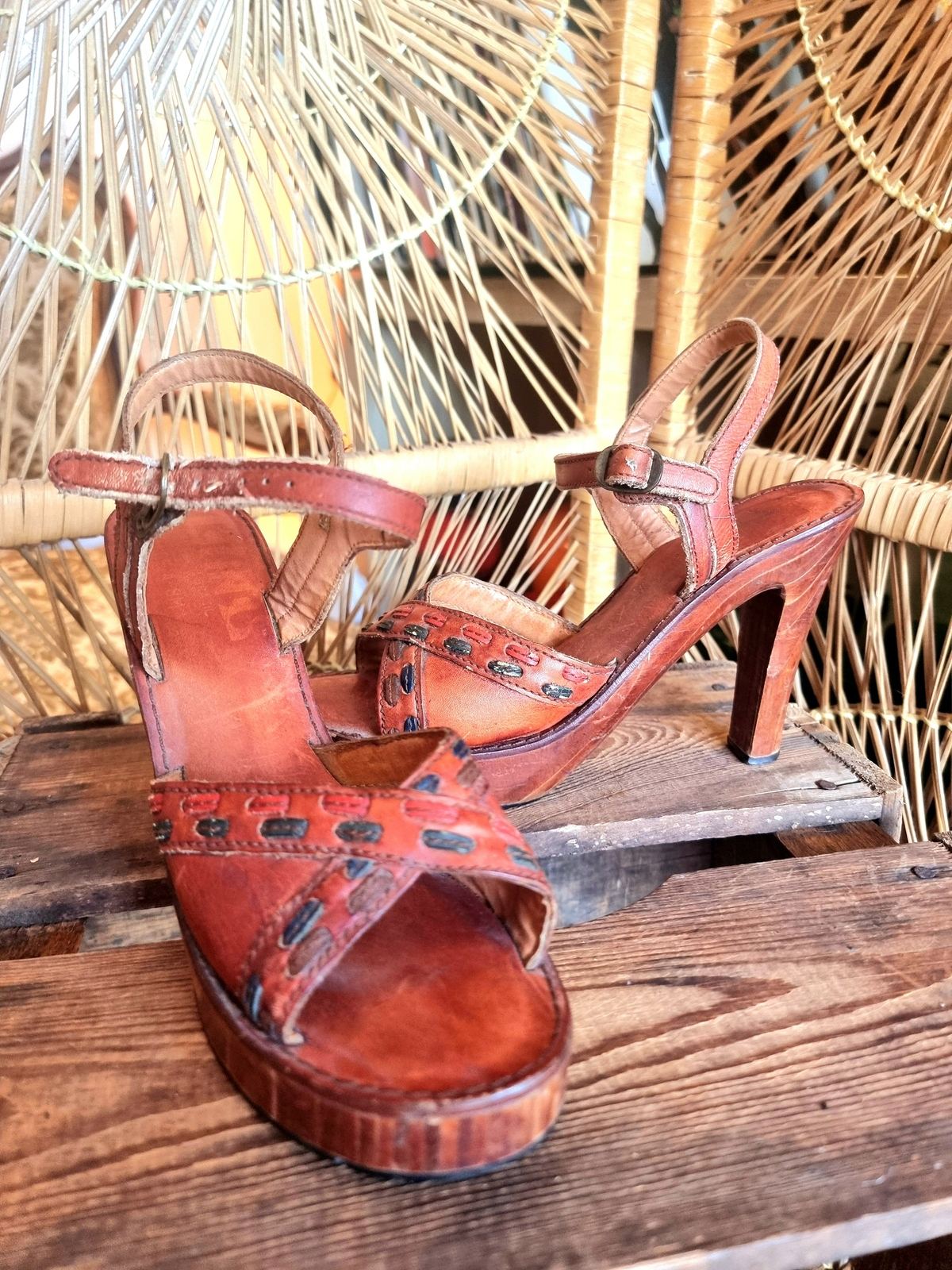 Vintage 70s Wooden Heels – Yatva - Main Image