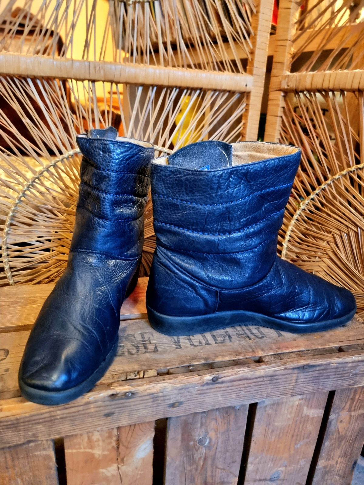 Vintage 80s Beta Ankle Boots