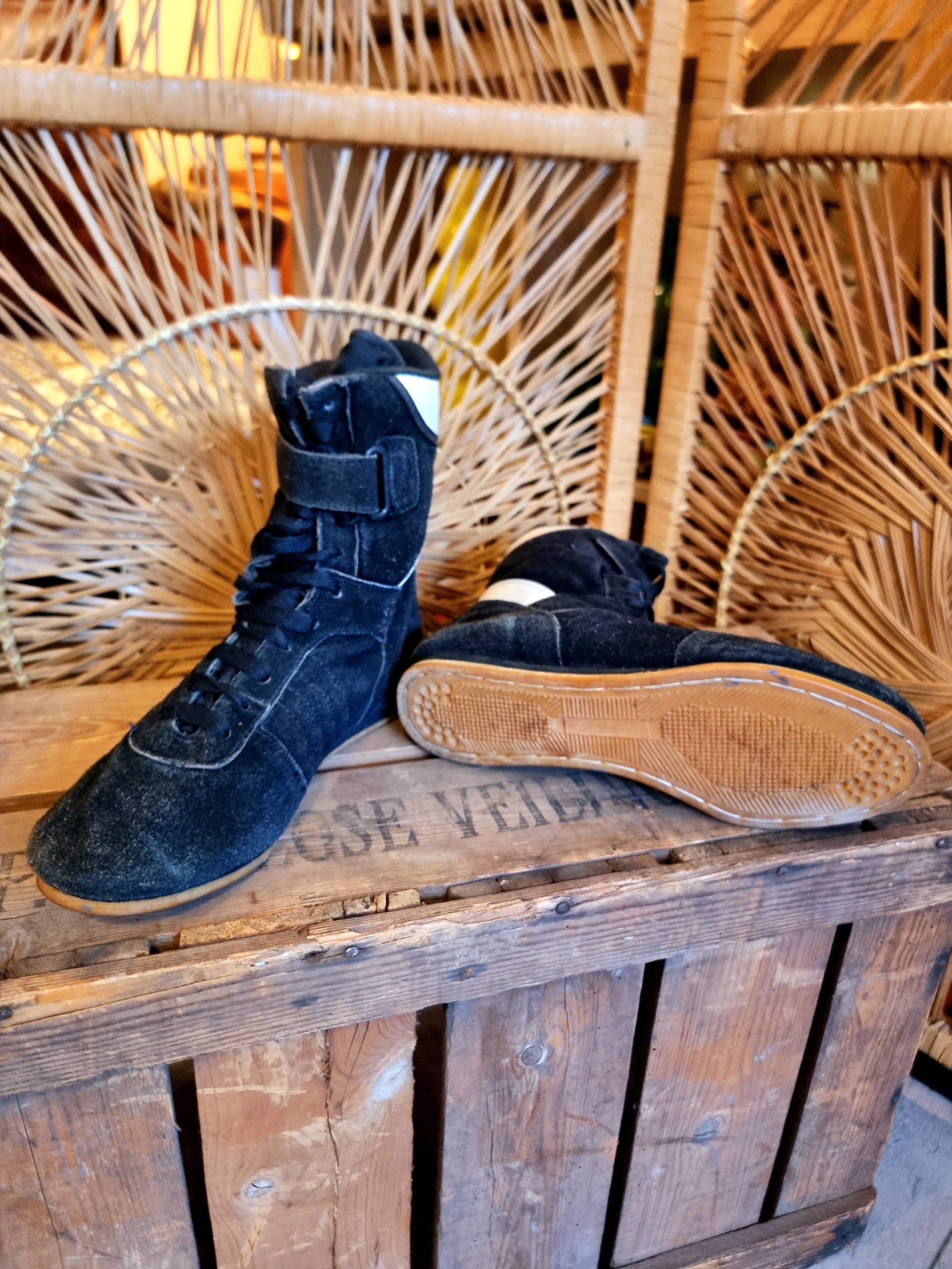 Vintage Best Angel Boxing Boot