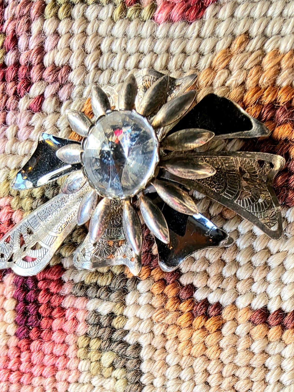 Vintage 80's Floral Brooch