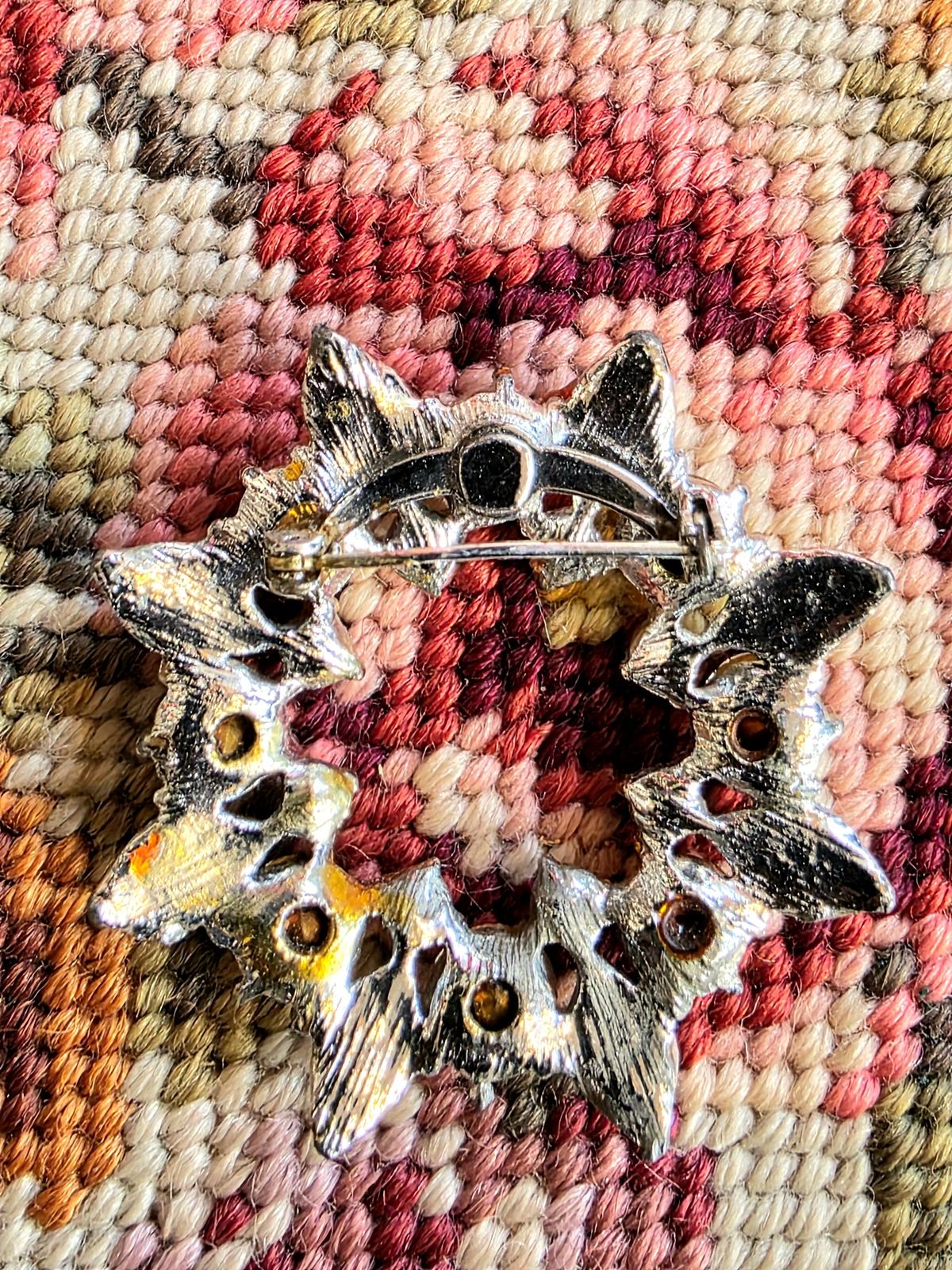 Vintage 80's Leaf Brooch