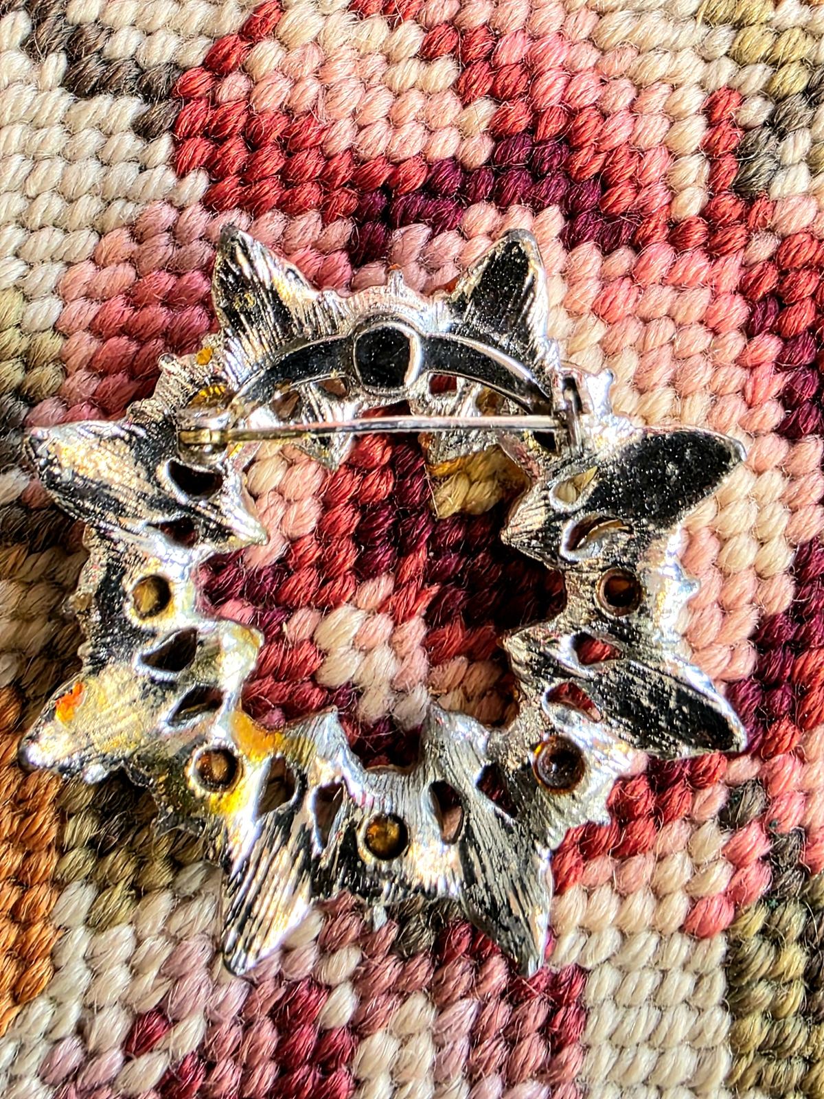 Vintage 80's Leaf Brooch