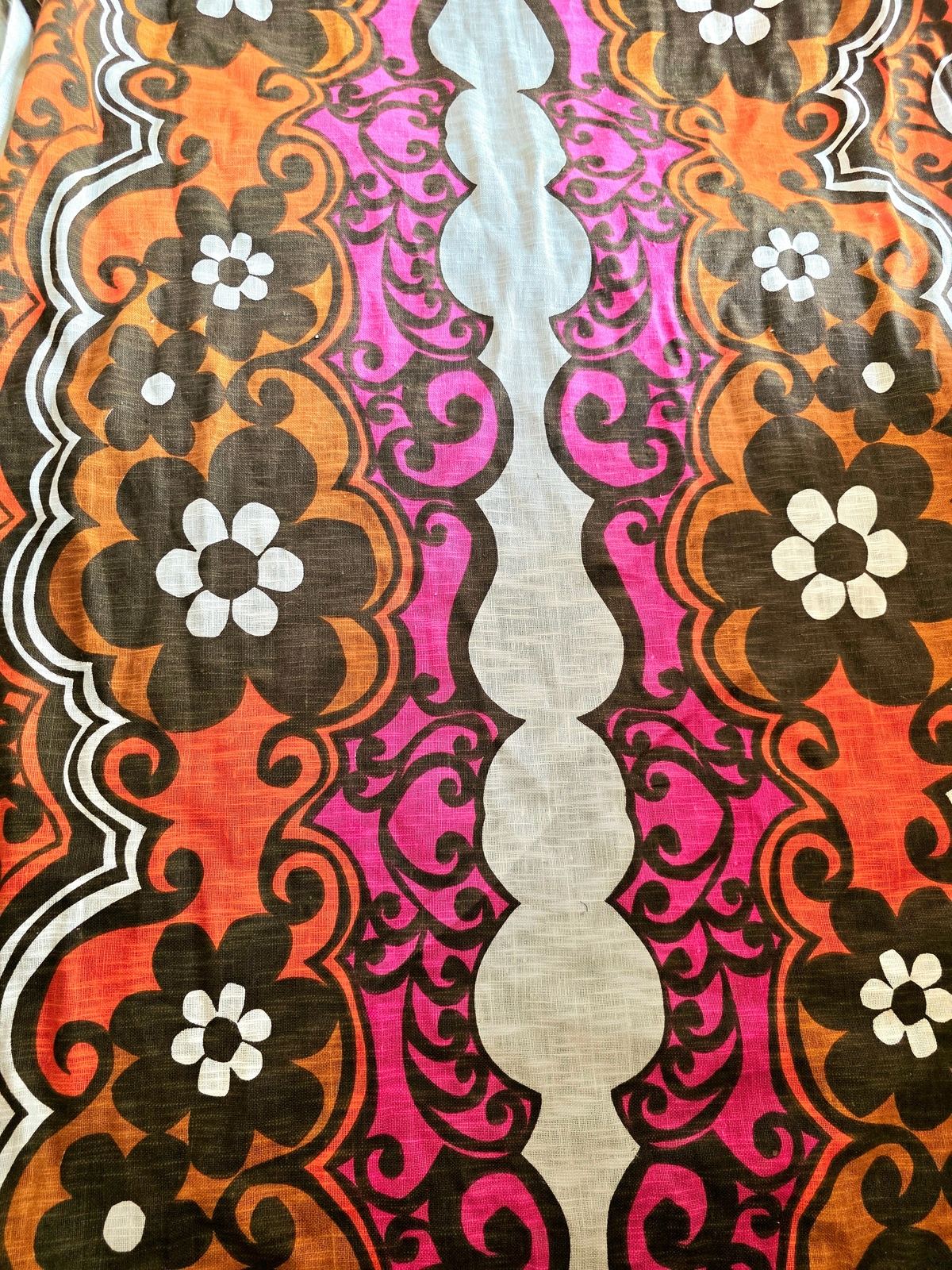 Vintage retro Original 1970s Floral Curtain