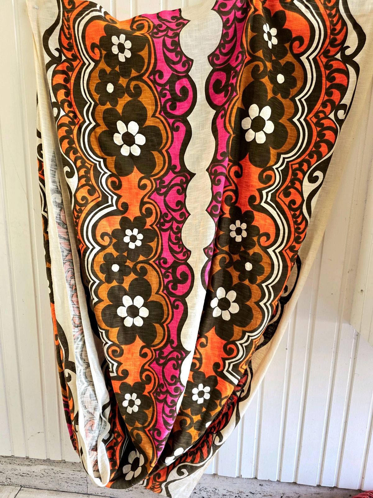 Vintage retro Original 1970s Floral Curtain