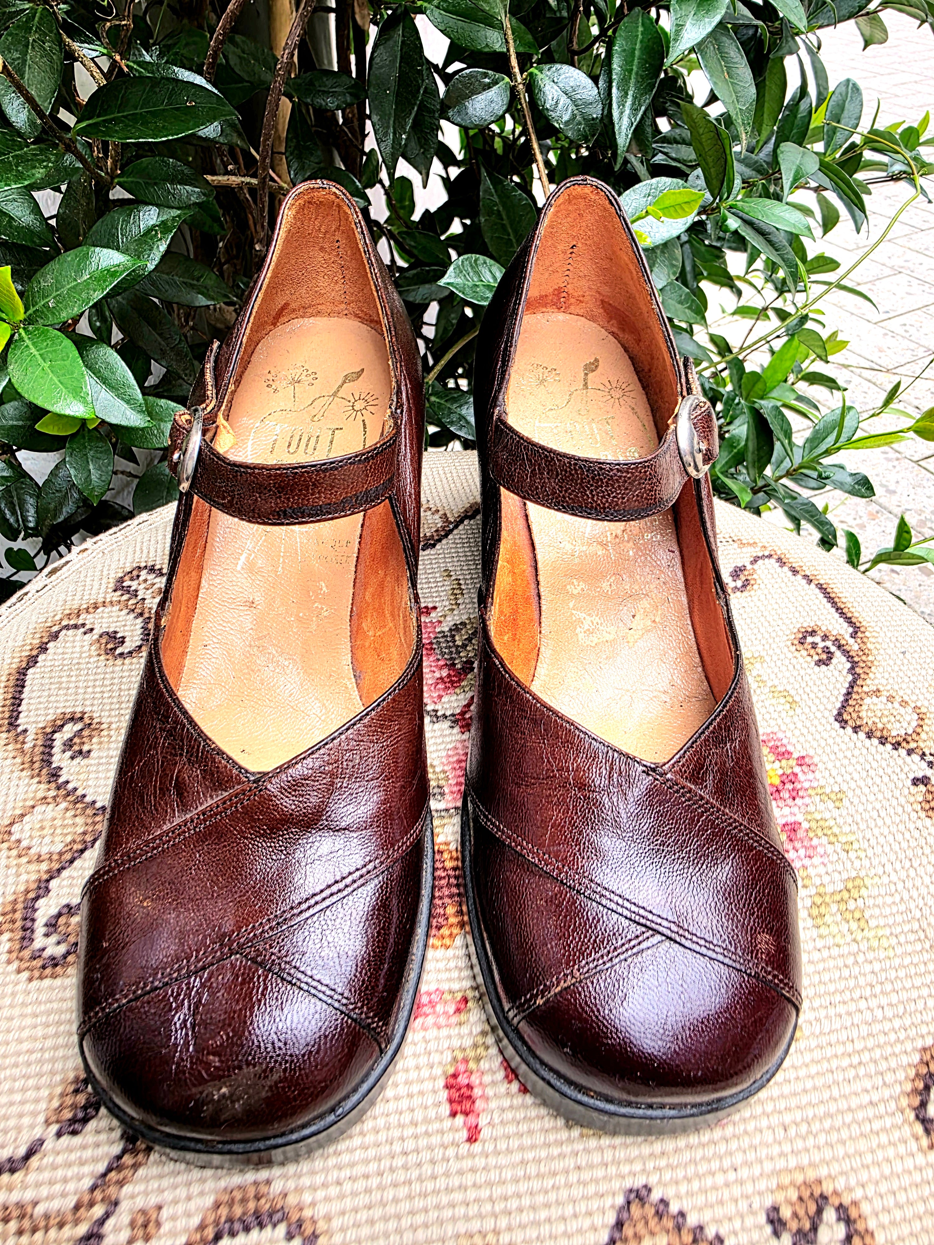 Vintage Deadstock Brand New 60s Tout Paris Shoes