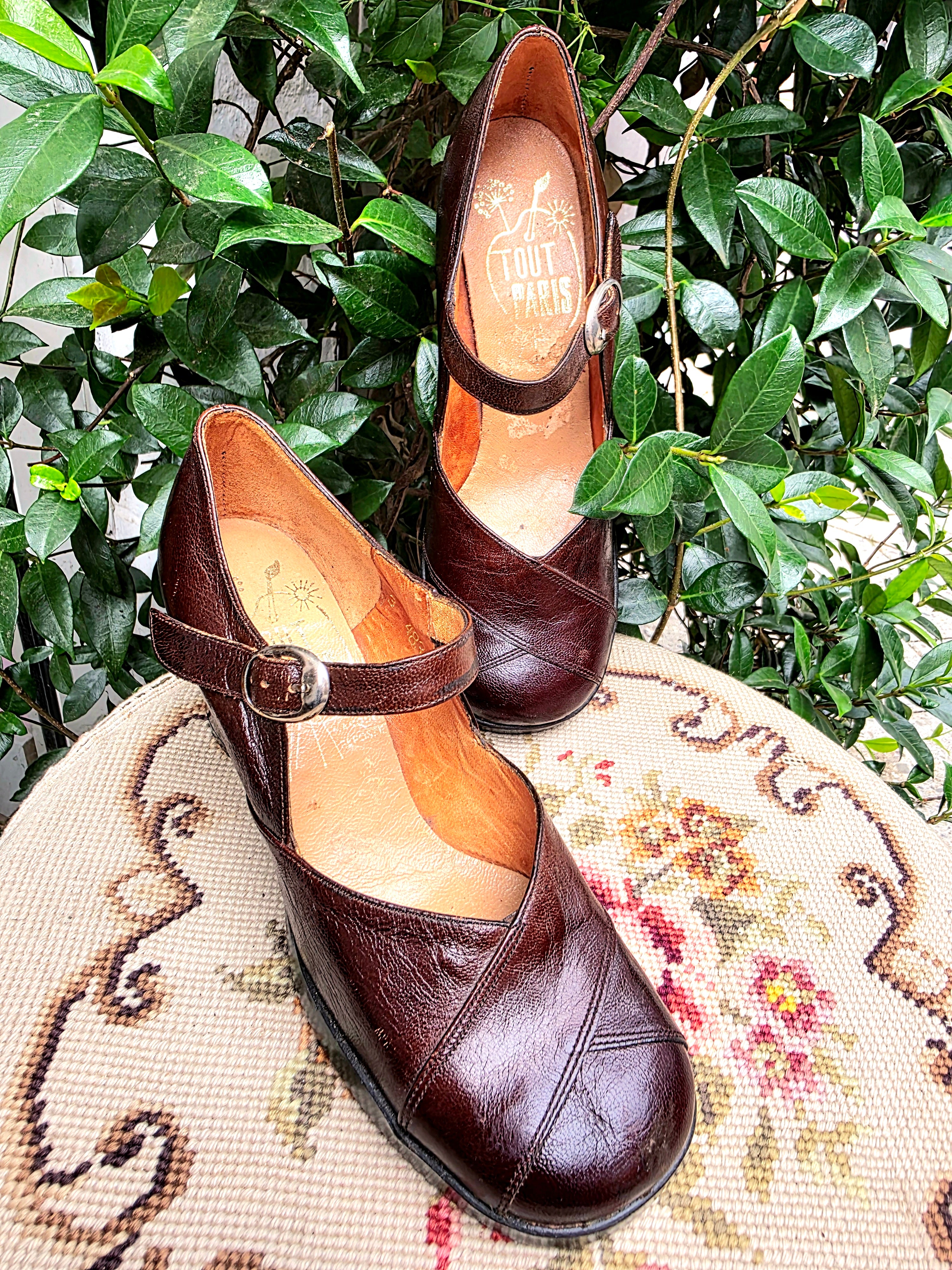 Vintage Deadstock Brand New 60s Tout Paris Shoes