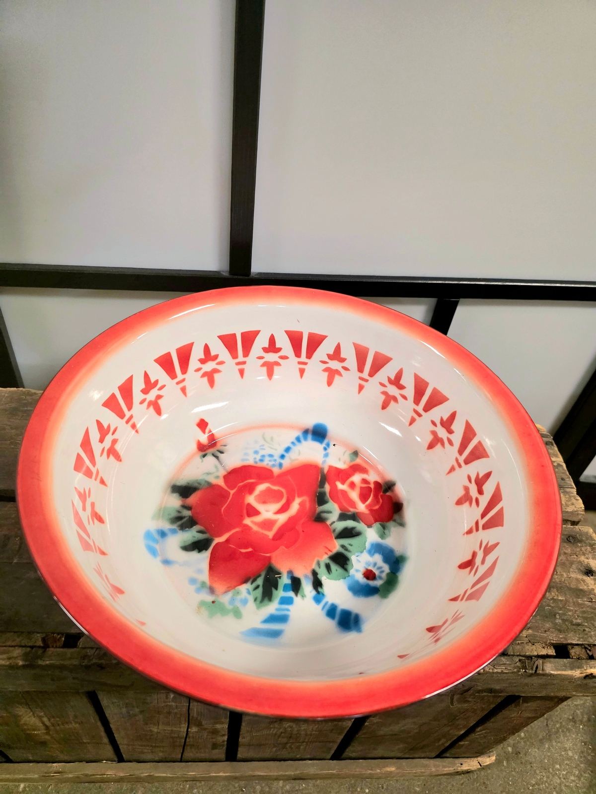 Vintage Big Enamel Wash Basin / Bowl