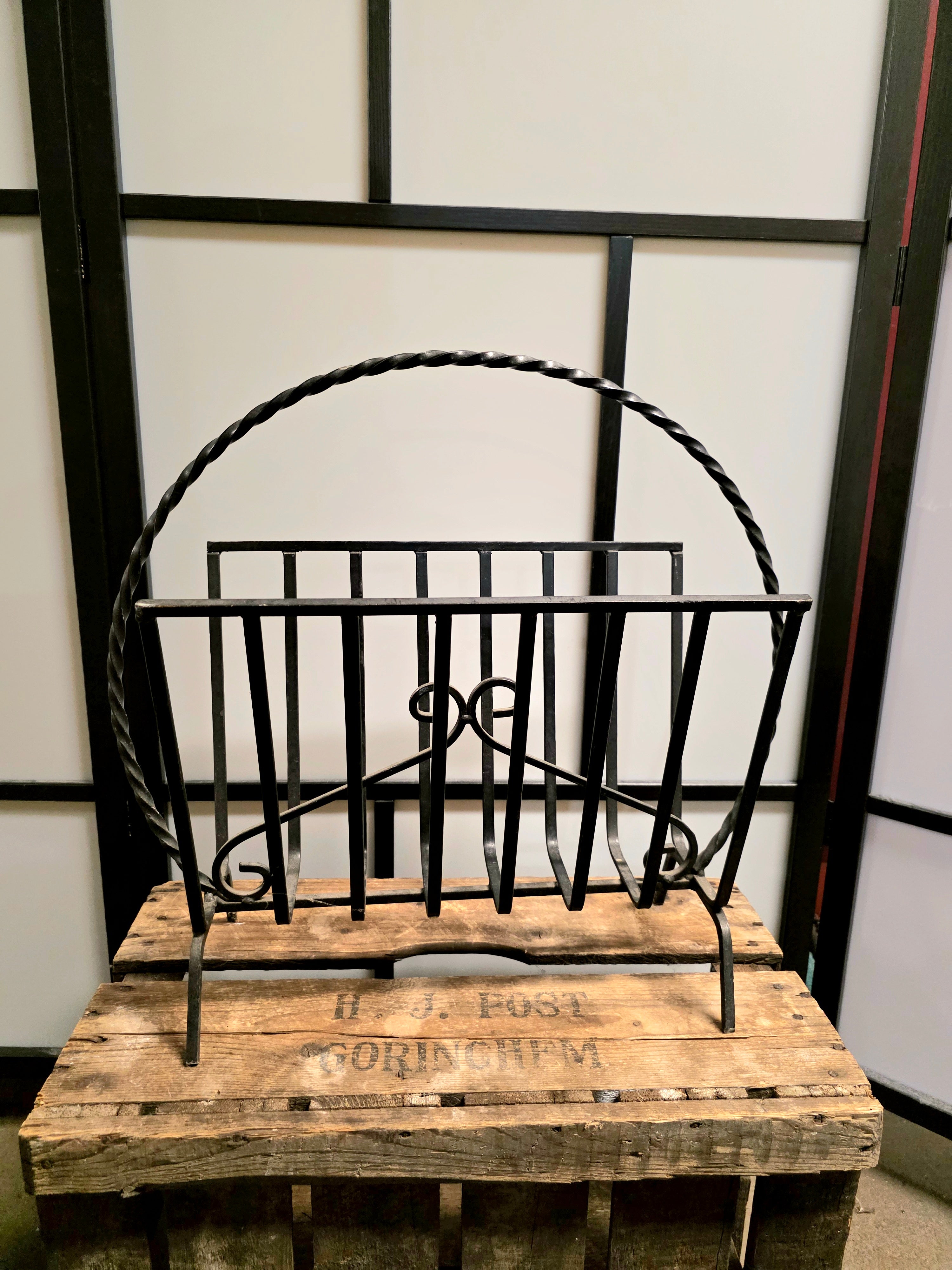 Magazine rack