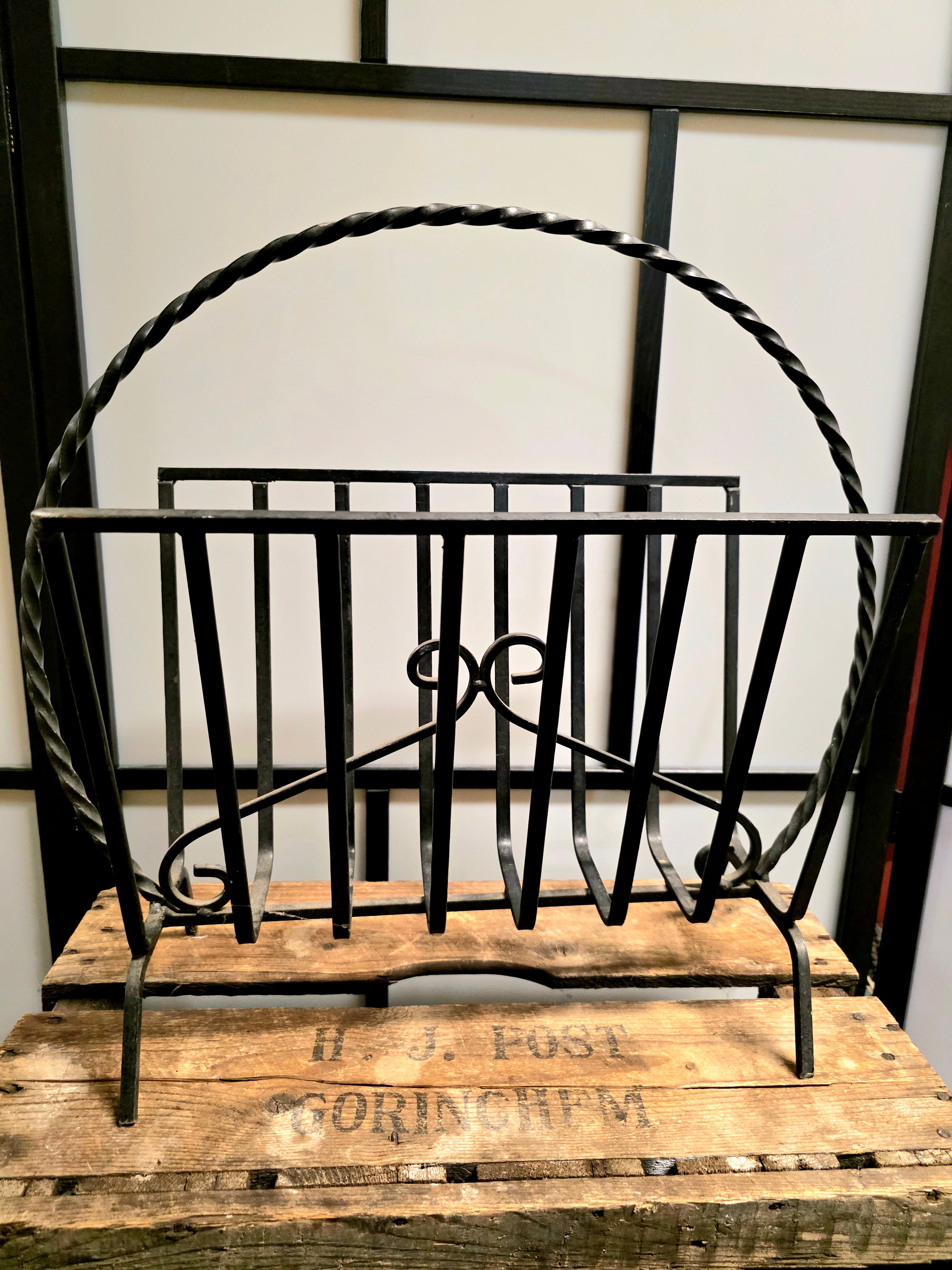 Magazine rack