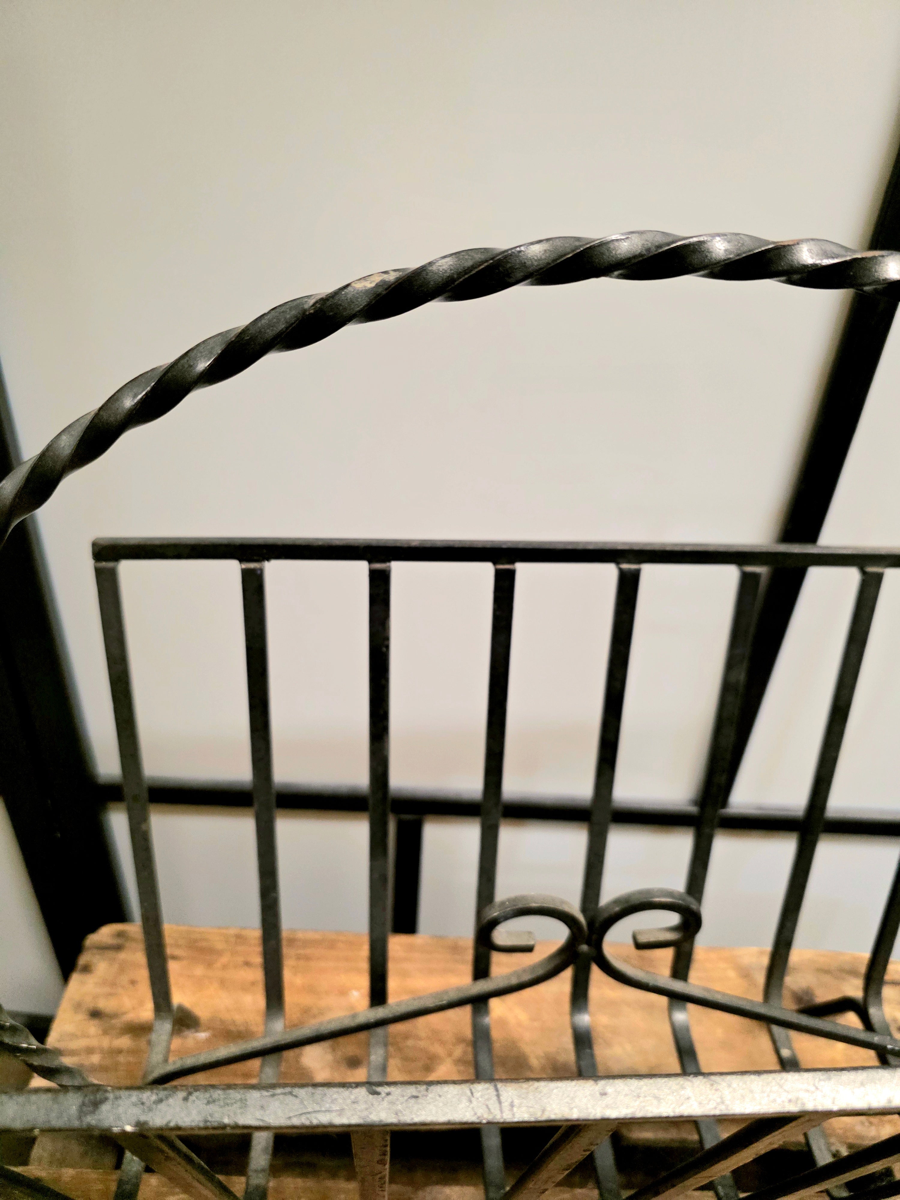 Magazine rack