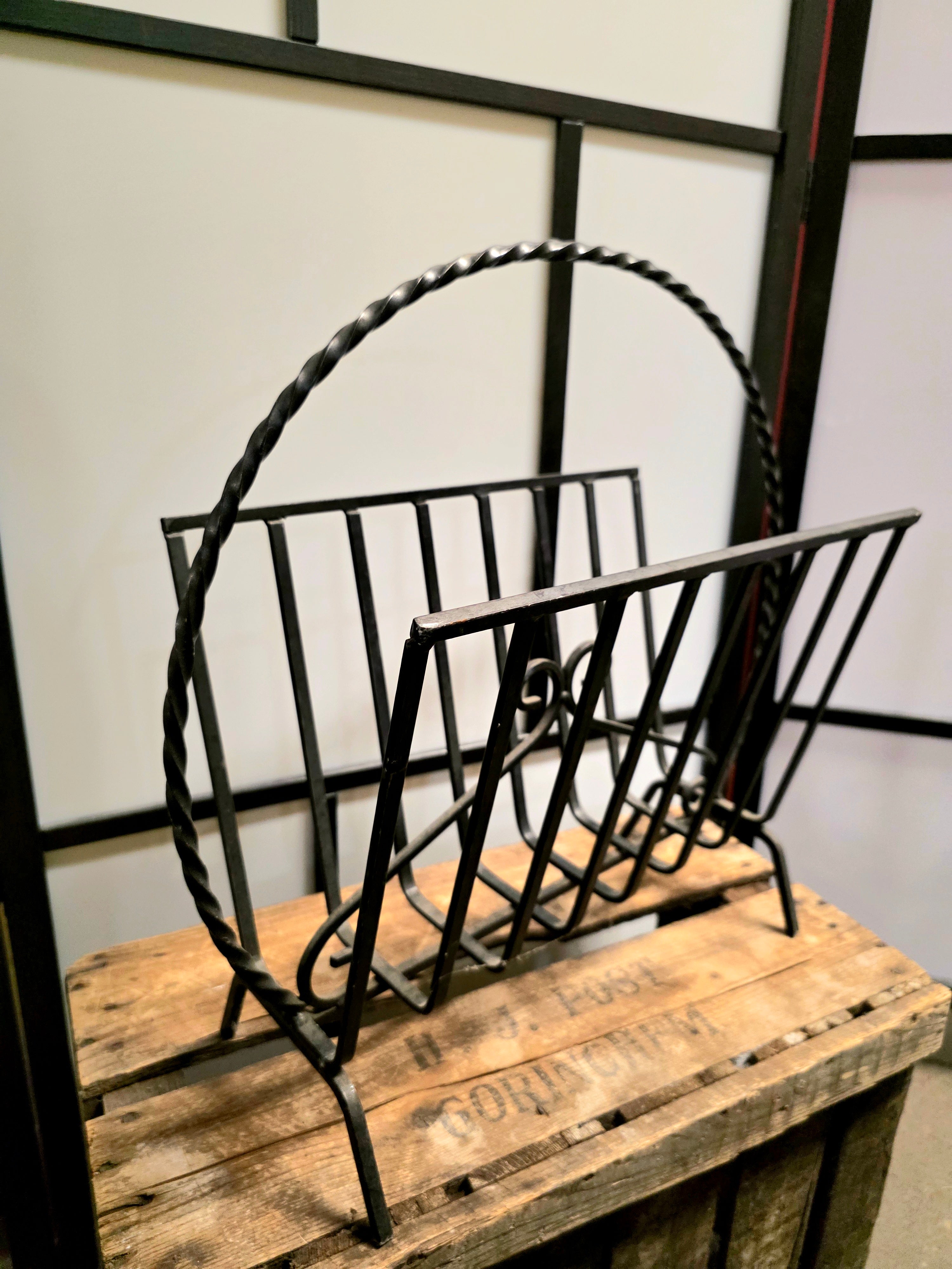 Magazine rack