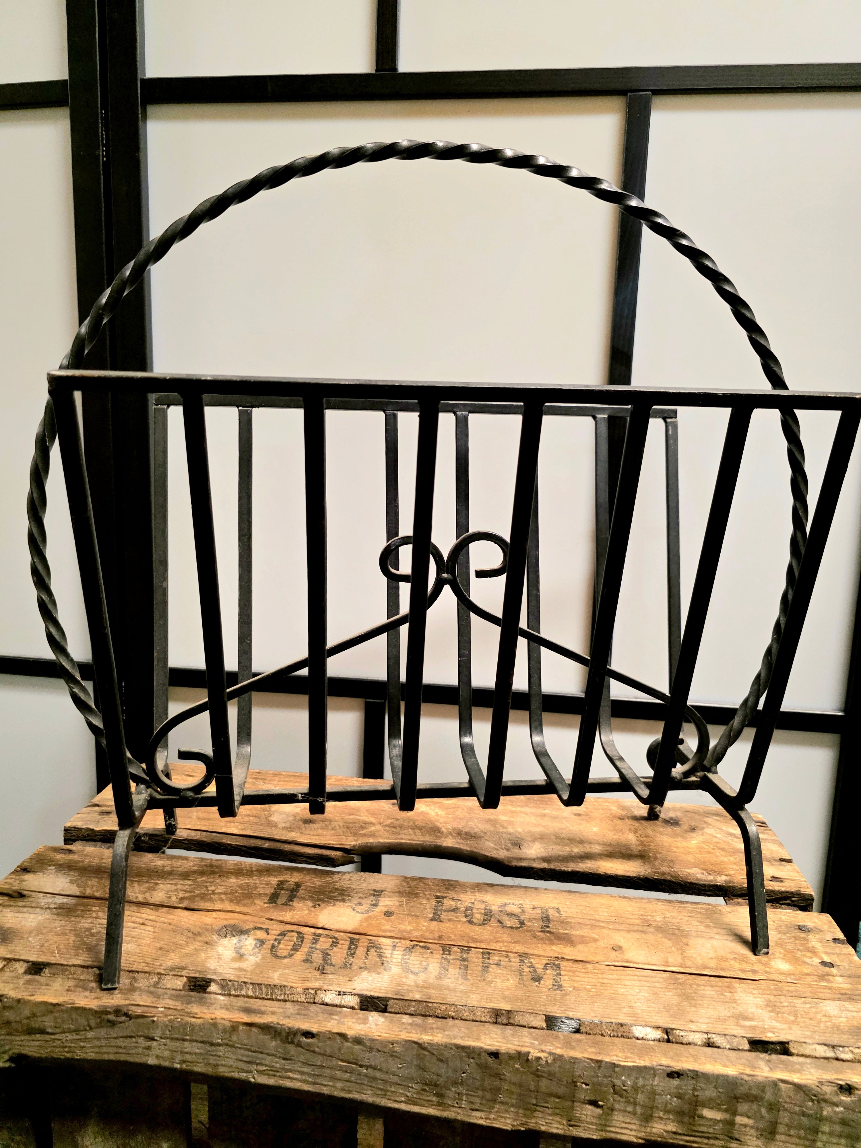 Magazine rack