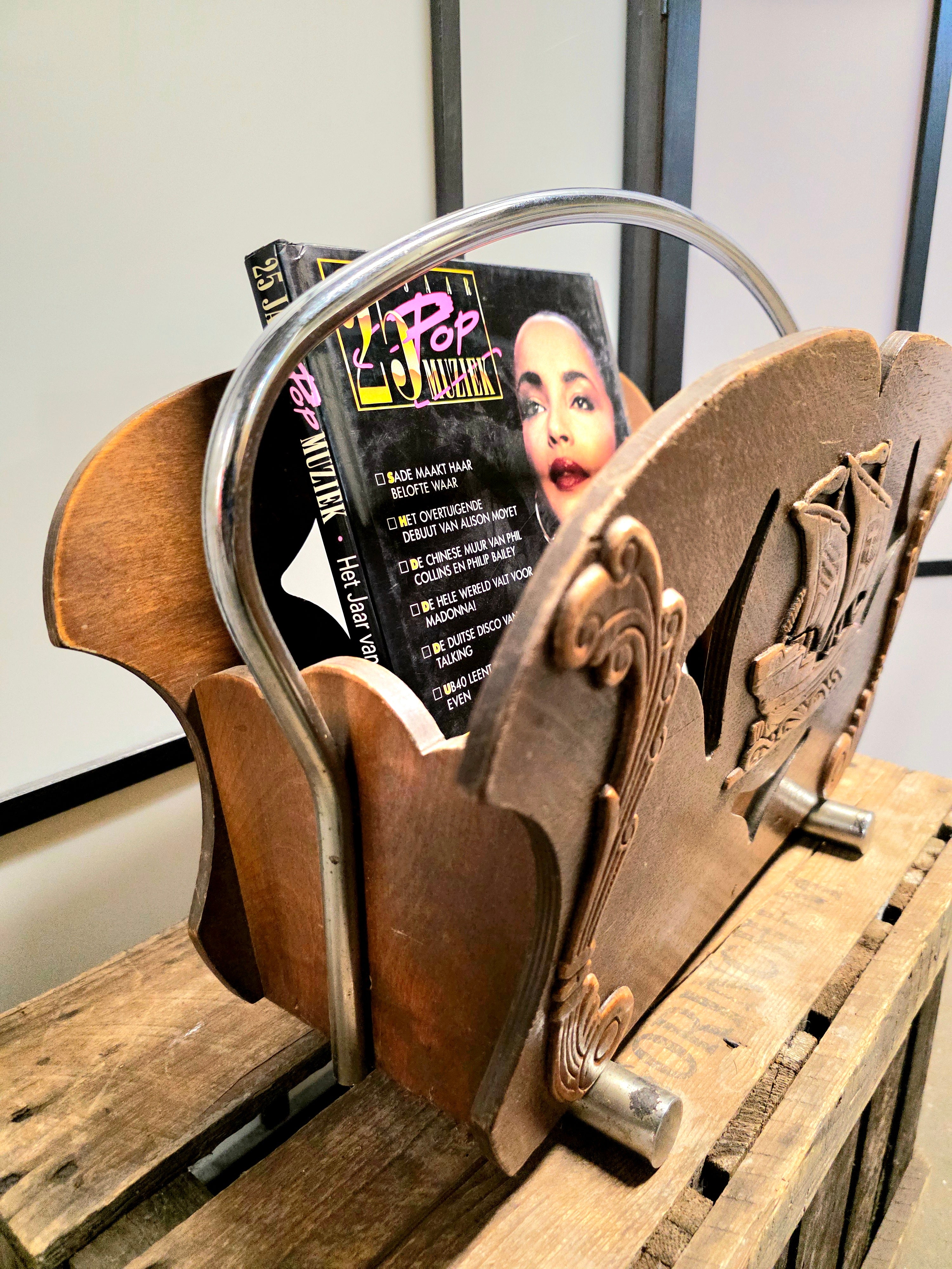 Magazine rack