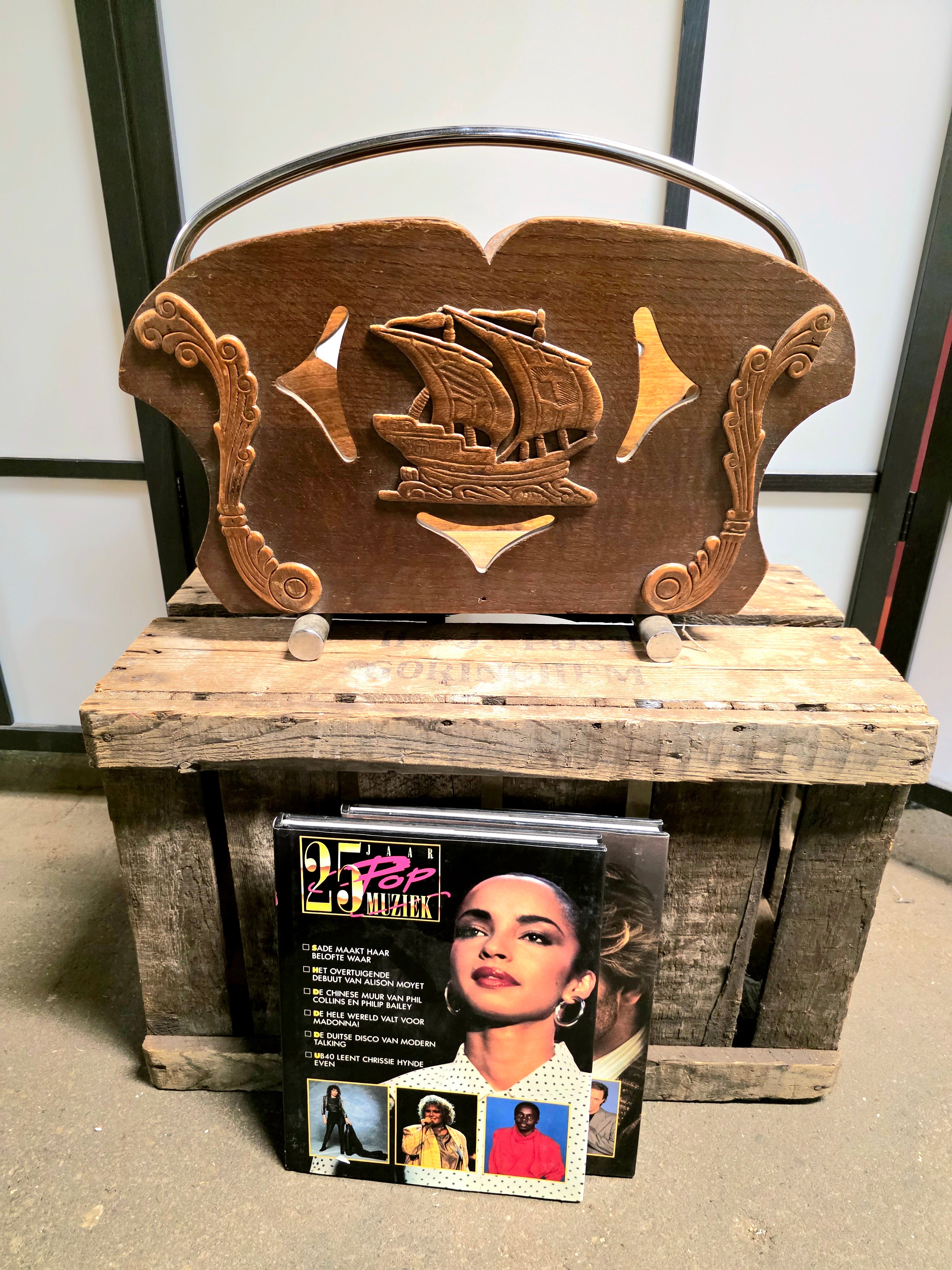 Magazine rack