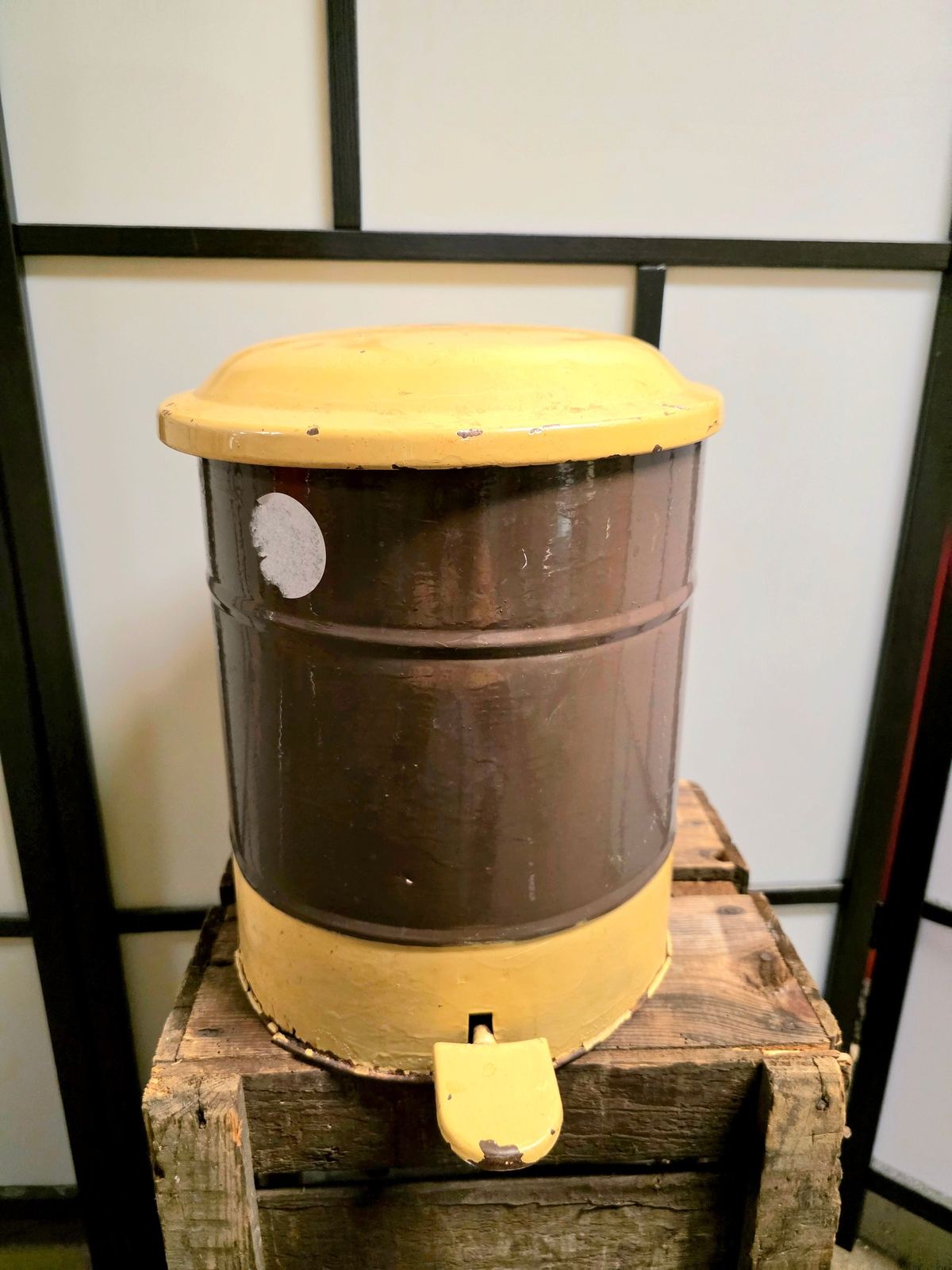 Vintage 70s Pendal Waste Bin