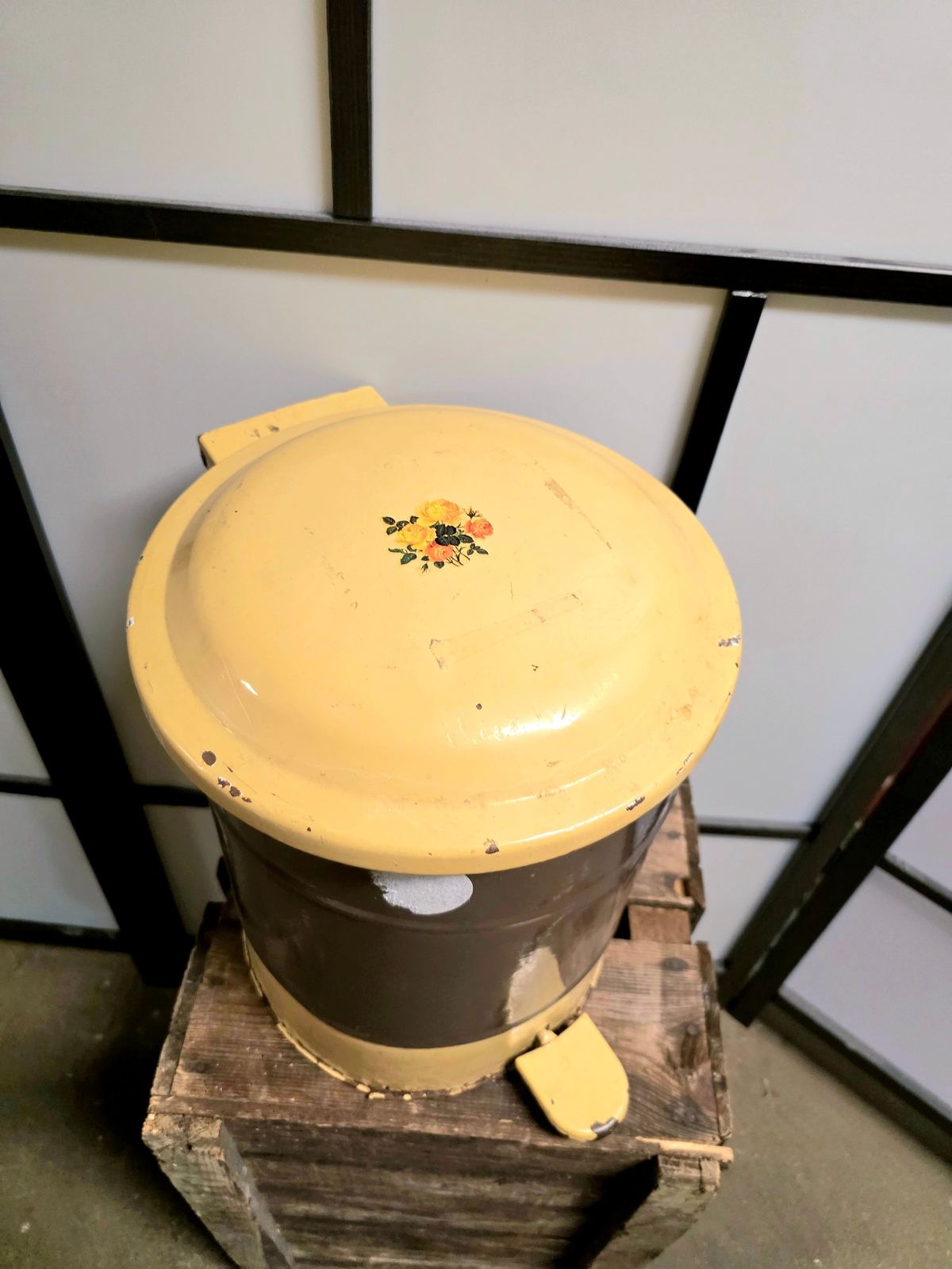 Vintage 70s Pendal Waste Bin