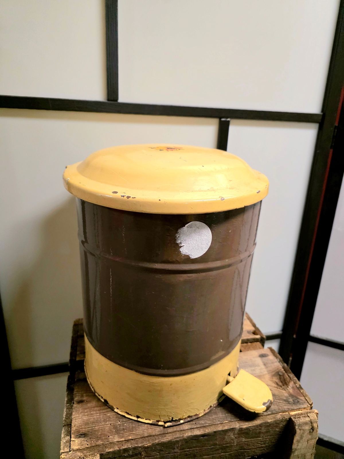 Vintage 70s Pendal Waste Bin