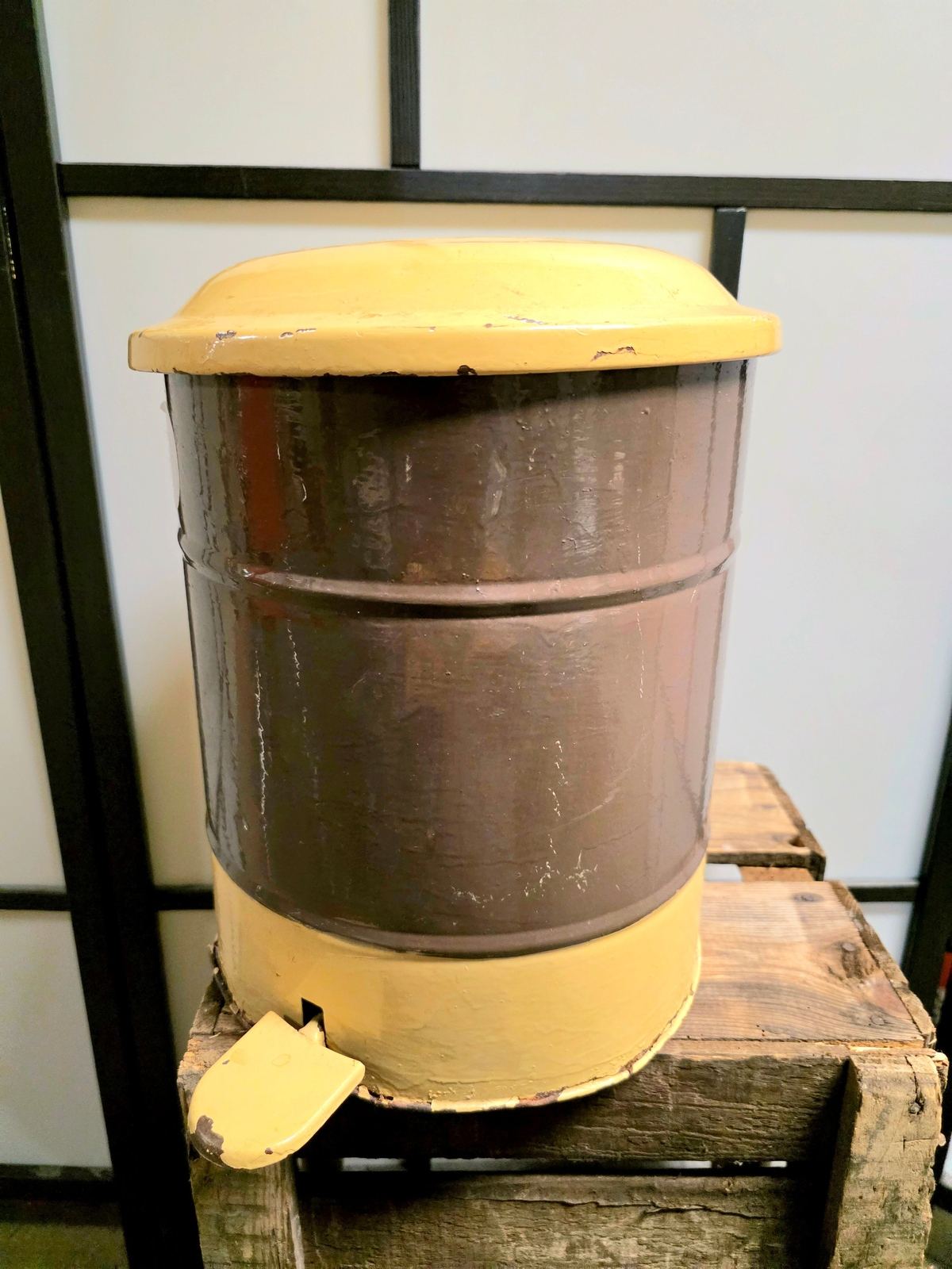 Vintage 70s Pendal Waste Bin