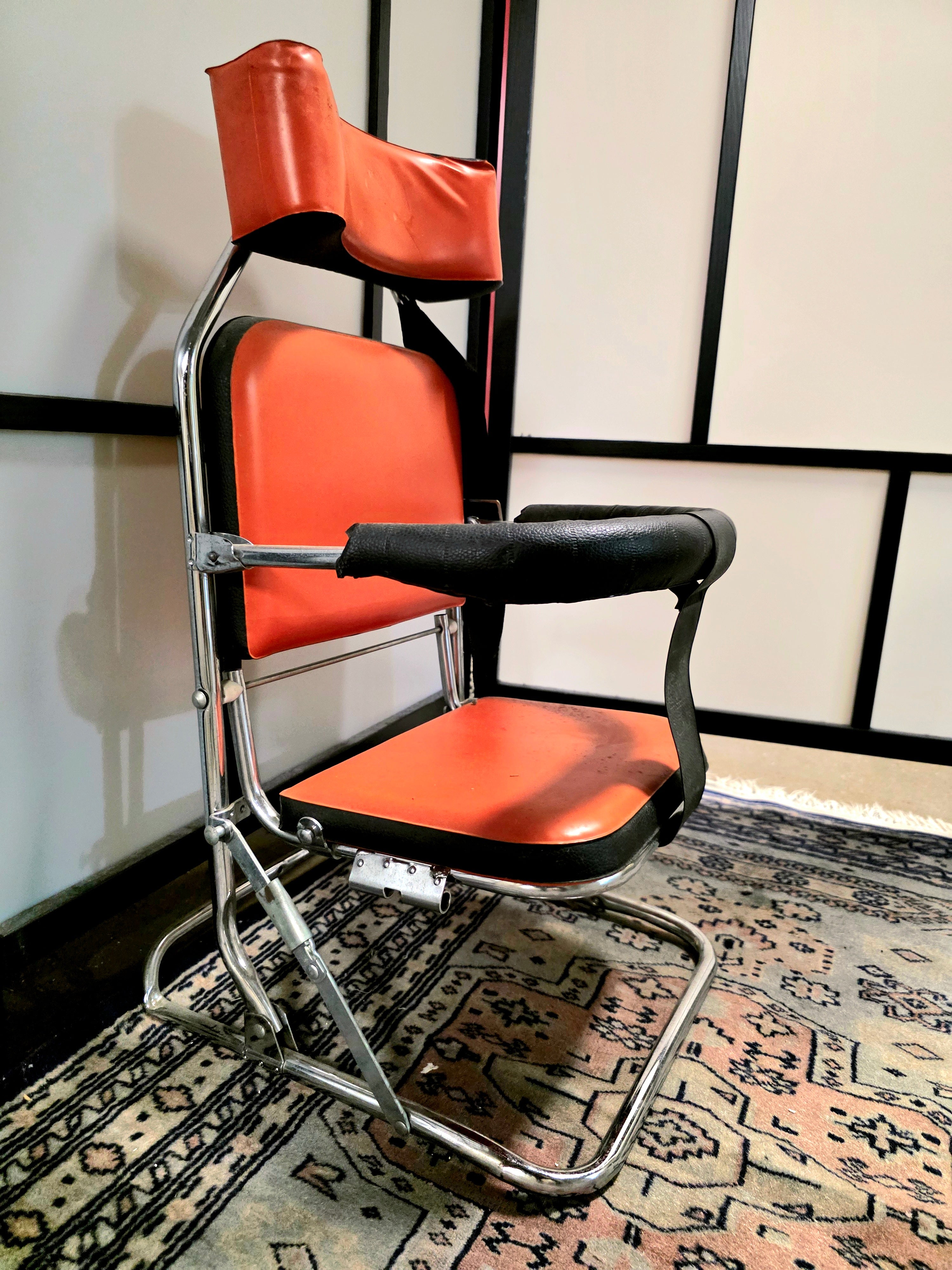Stunning Vintage 1960s / 1970s Folding Child Car Seat