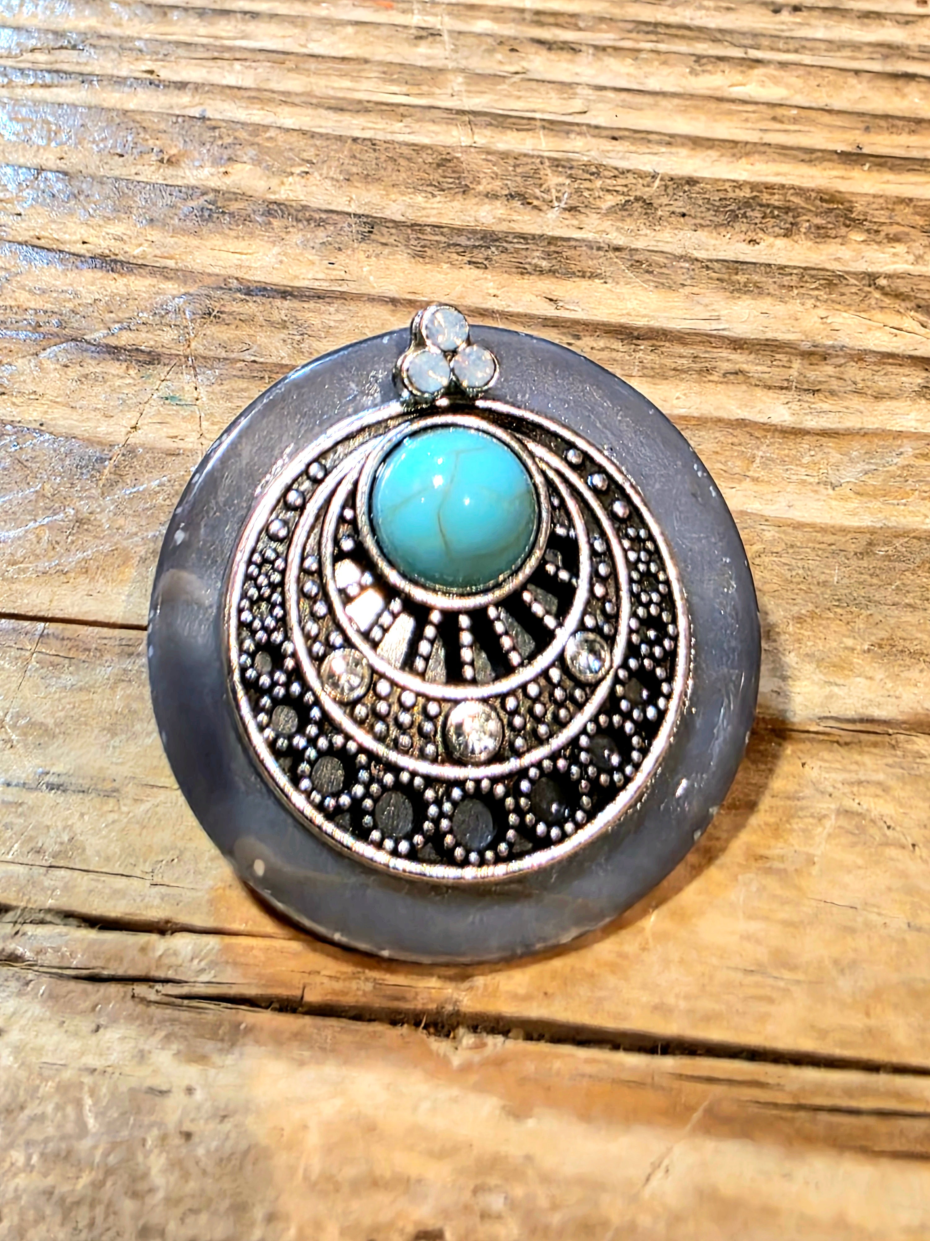 Vintage 80s Brooch