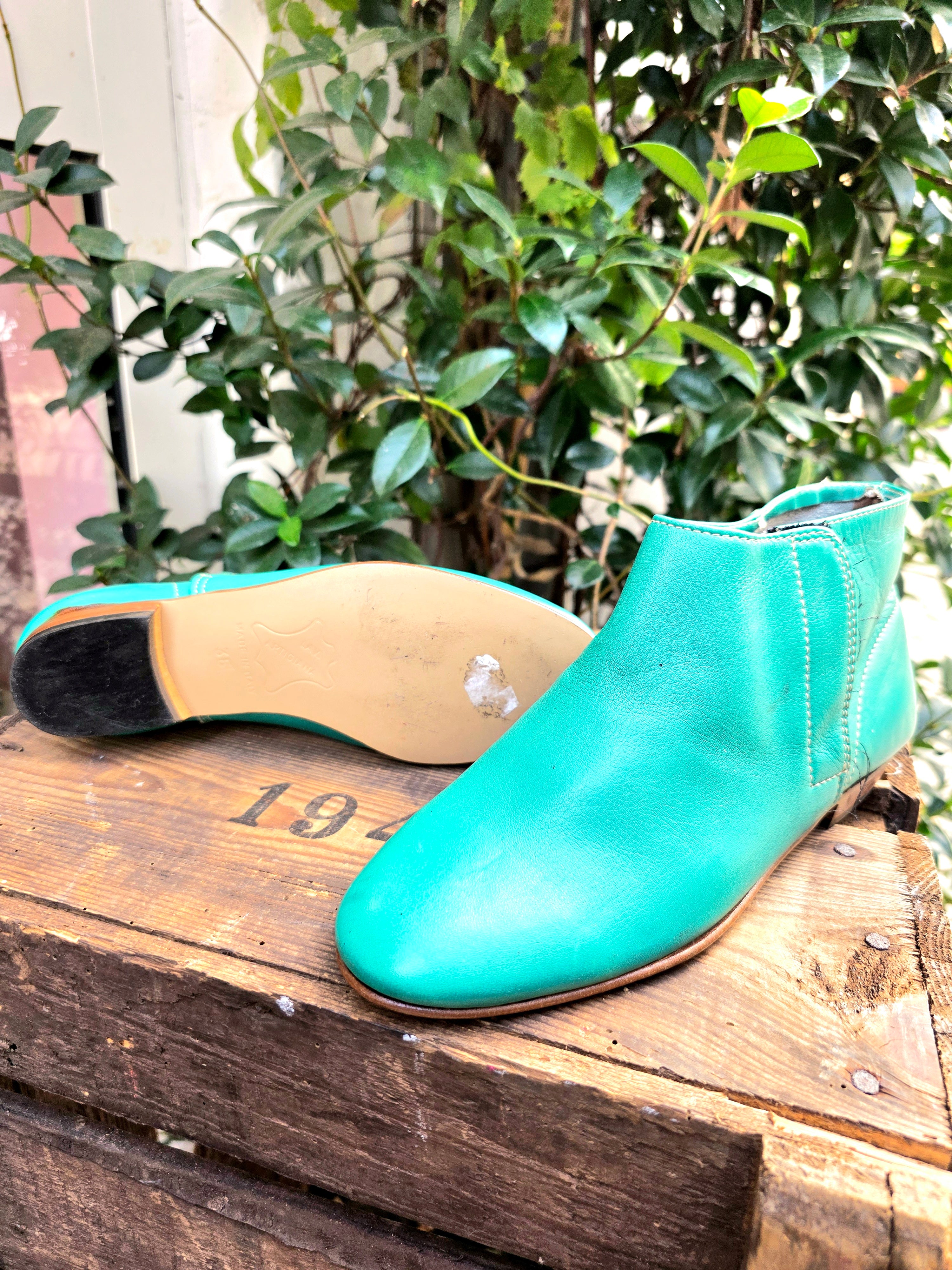 YV6936: Brand New 80s Deadstock Creazioni Massimiliano Ankle Boots