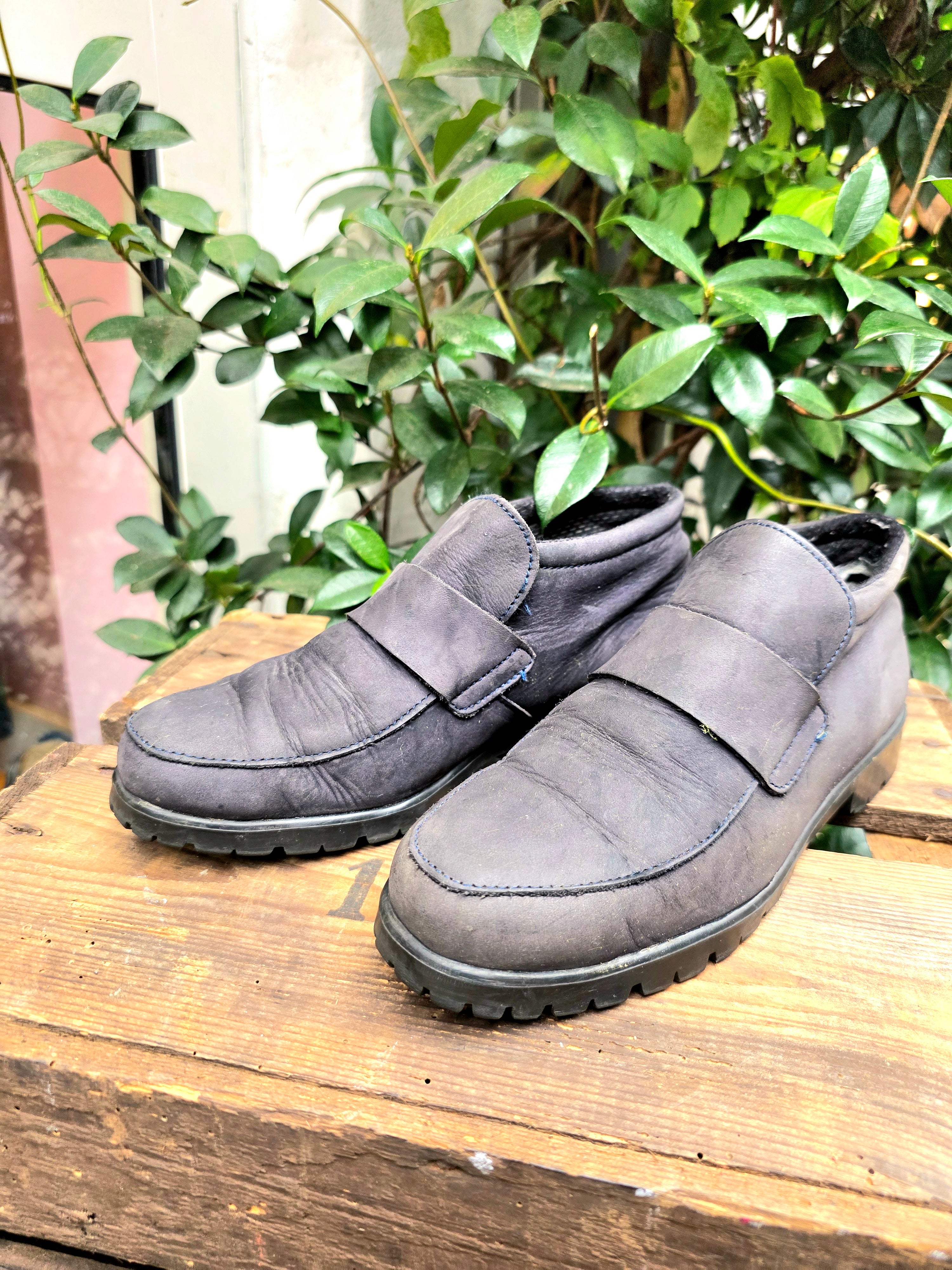 YV6945: Vintage 90s Beaver Creek Ankle Boots
