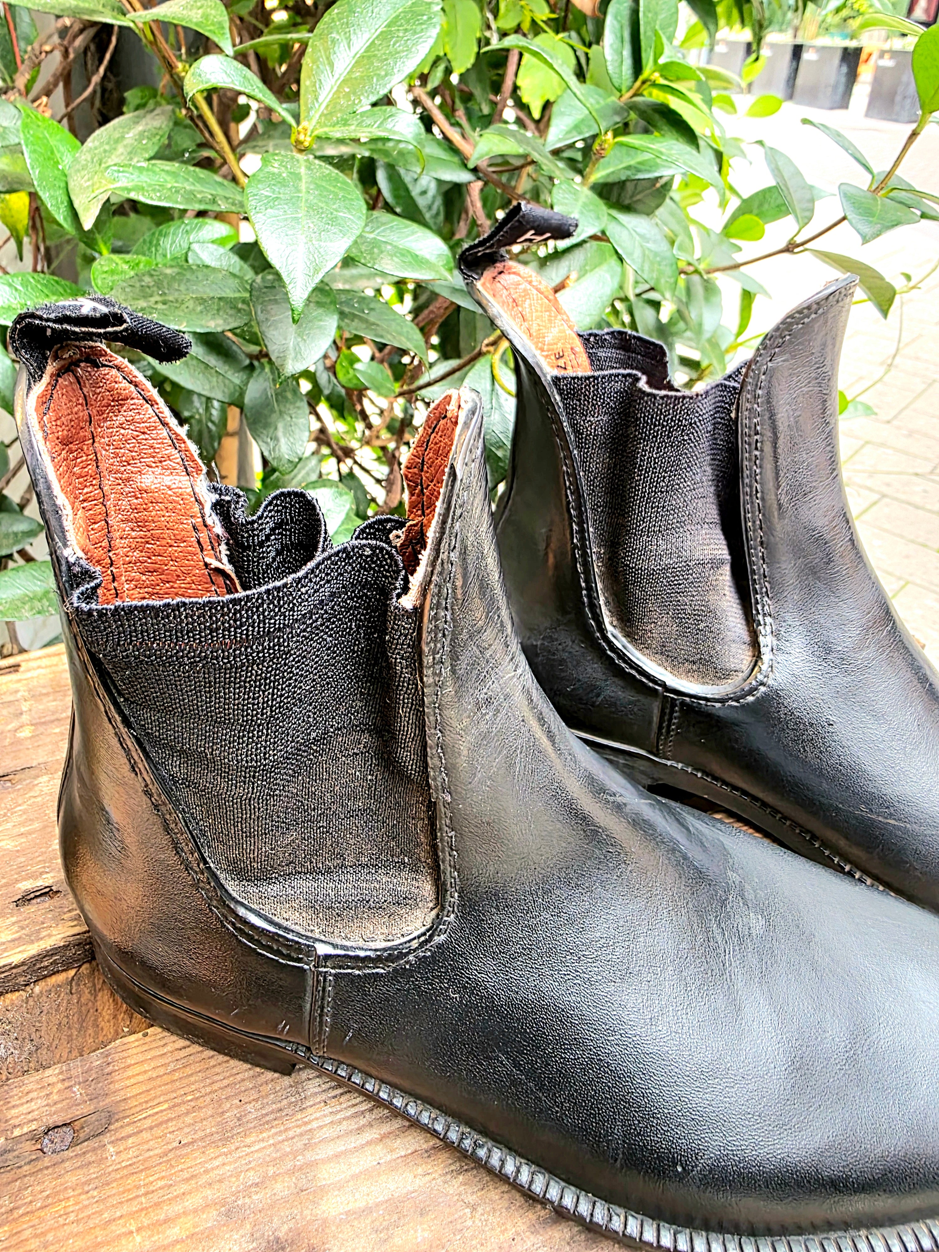 YV6948: Vintage 80s / 90s HKM Jodhpurs Ankle Boots