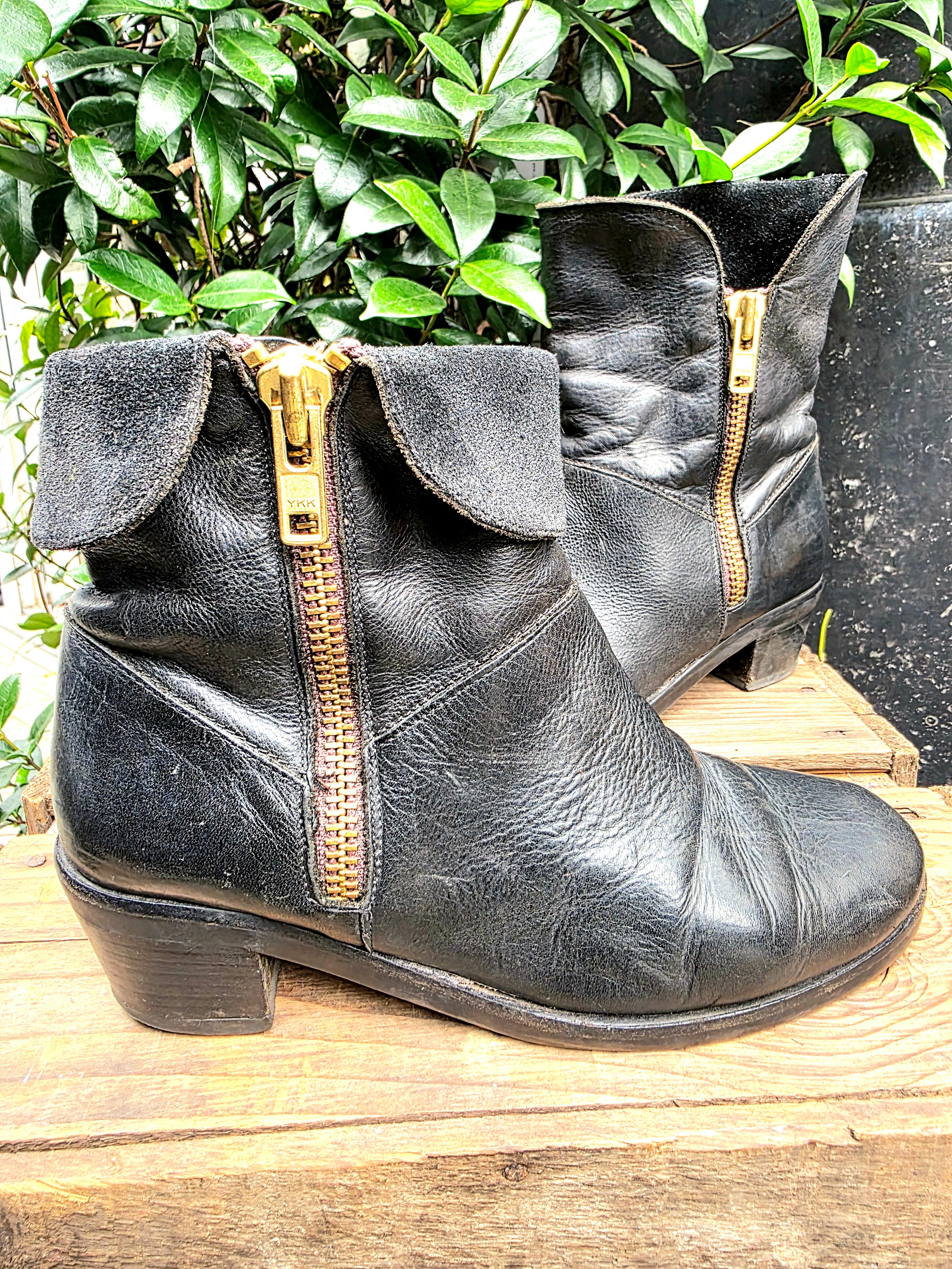 Vintage 80's / 90's Leather Ankle Boots