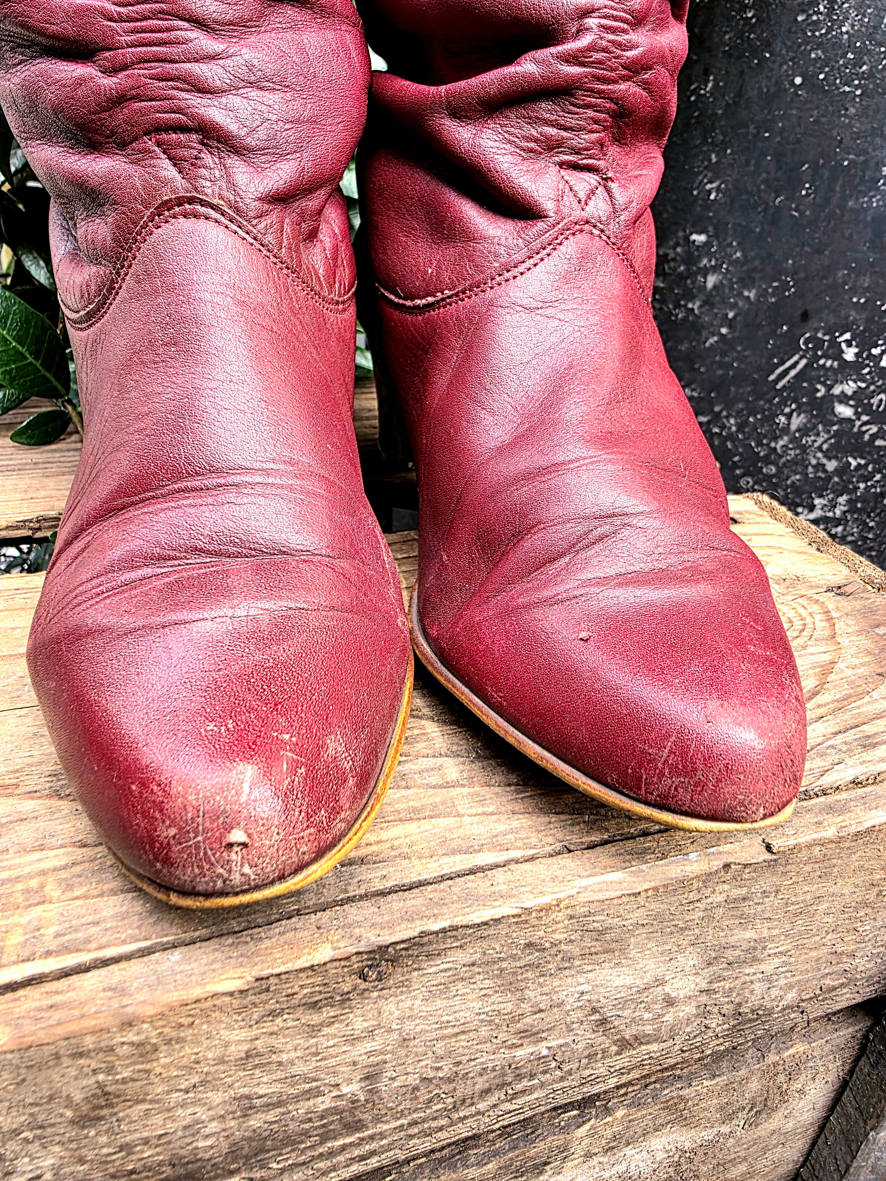 Vintage 80's Leather Pull Boots