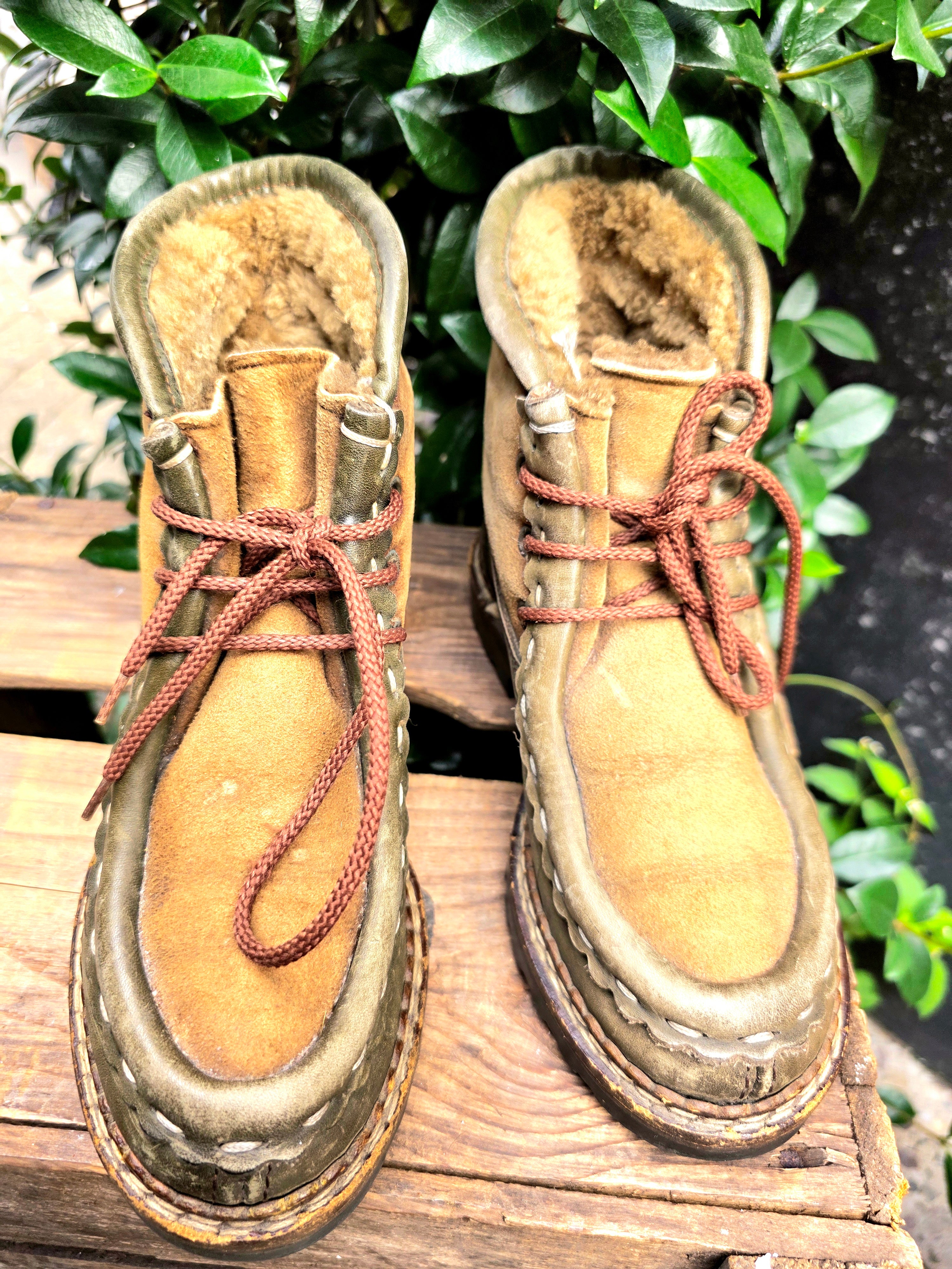 Vintage 70's / 80's Detroit Shearling Ankle Boots