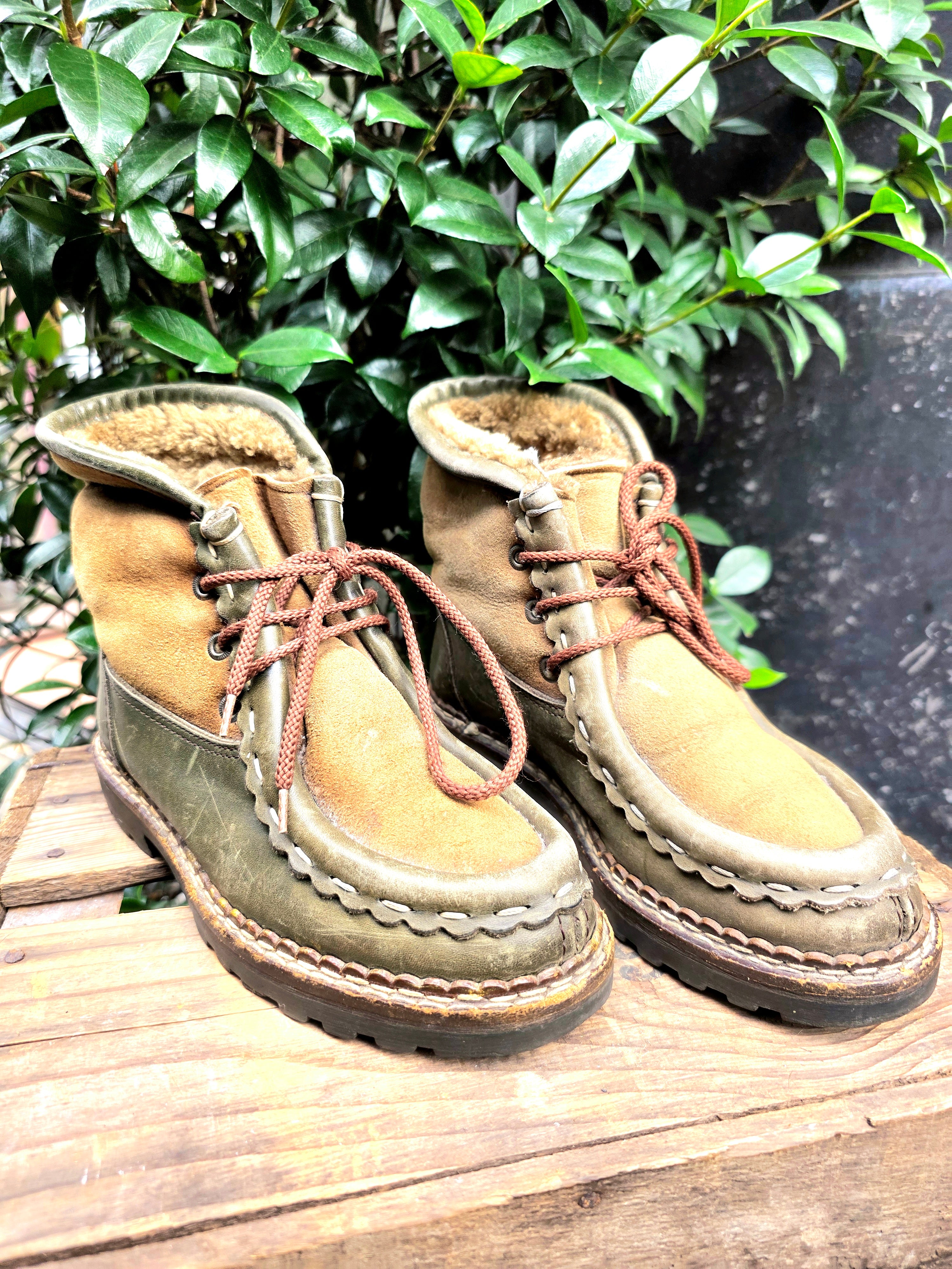 Vintage 70's / 80's Detroit Shearling Ankle Boots