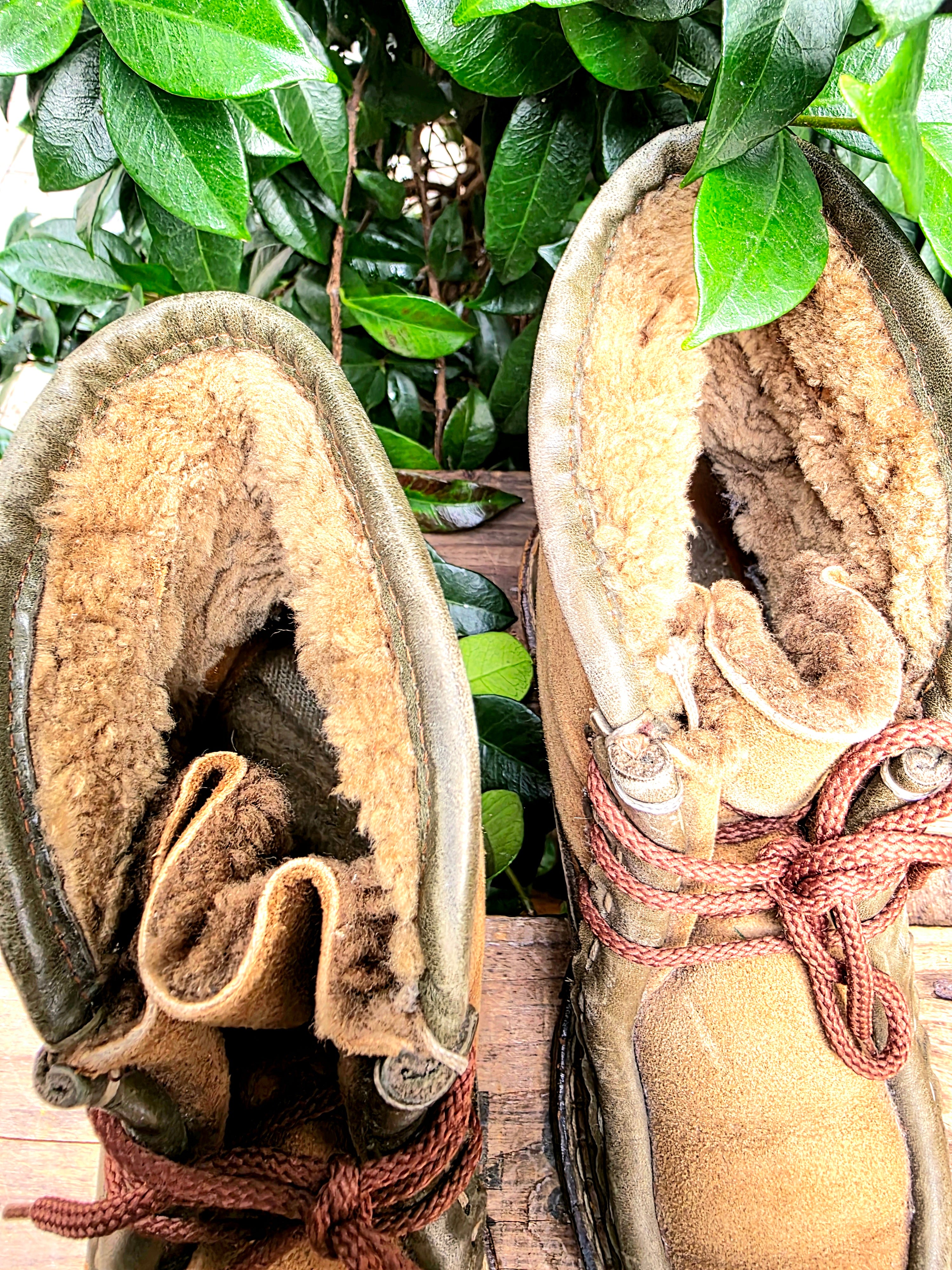 Vintage 70's / 80's Detroit Shearling Ankle Boots