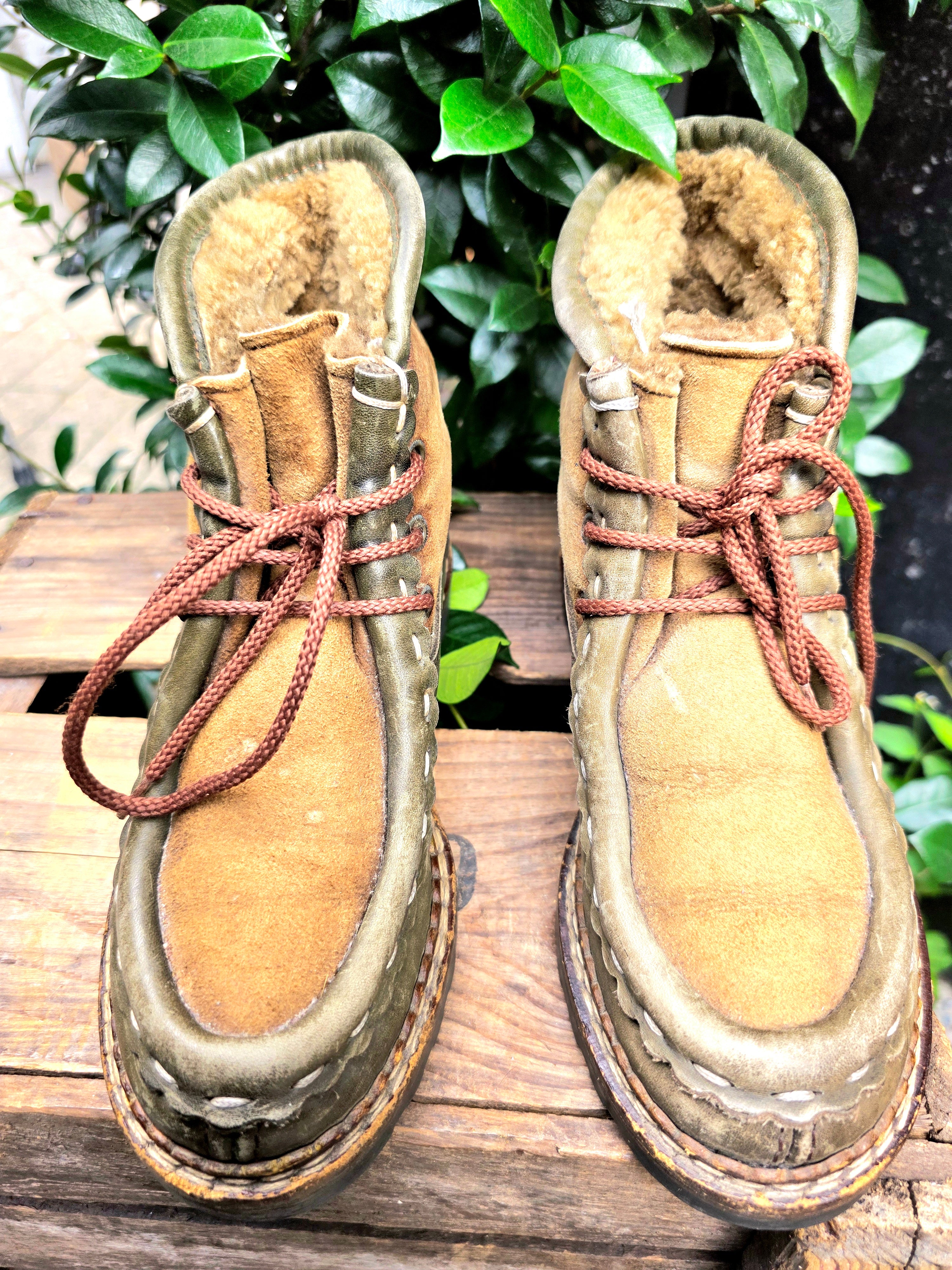 Vintage 70's / 80's Detroit Shearling Ankle Boots