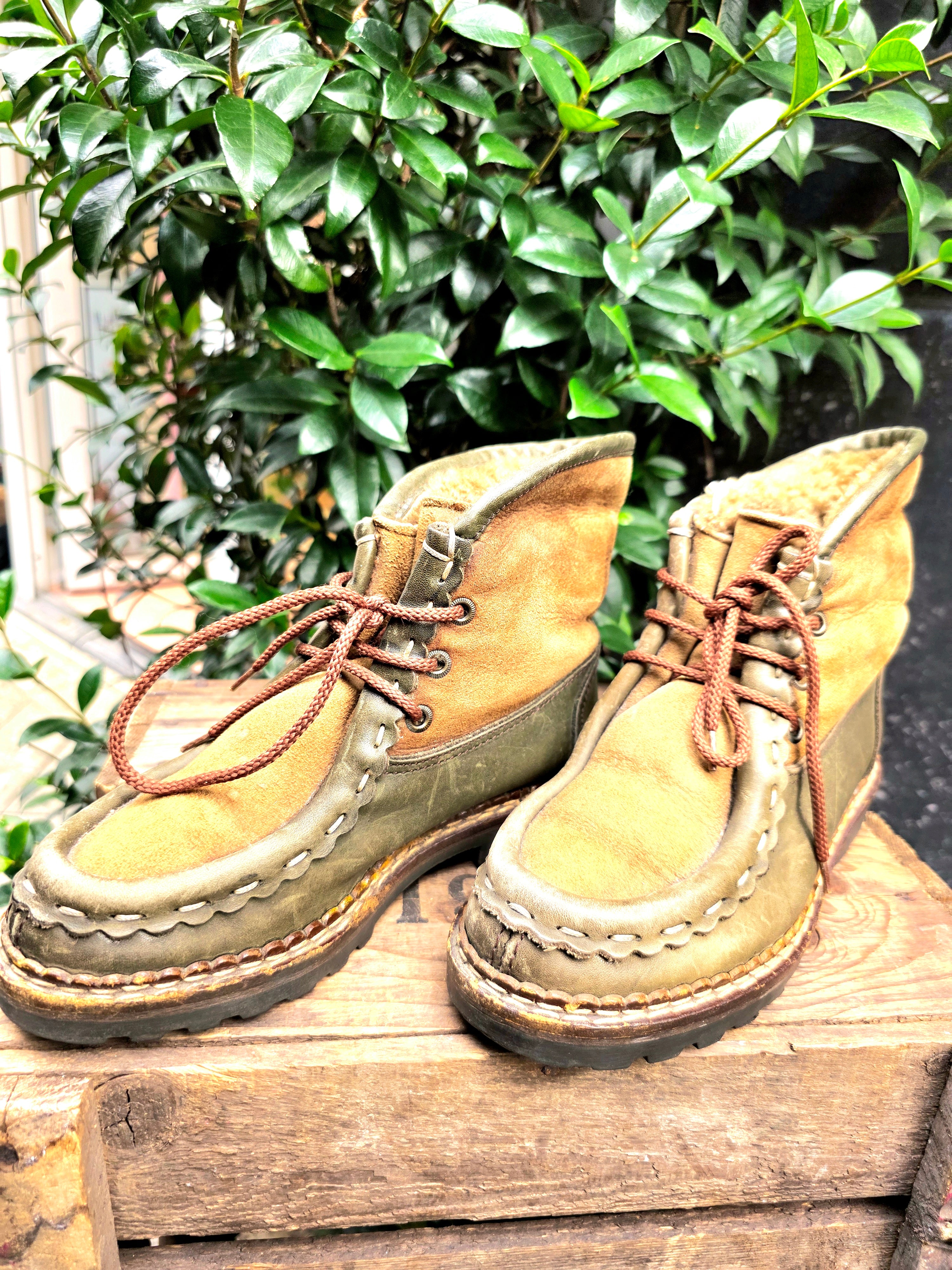 Vintage 70's / 80's Detroit Shearling Ankle Boots