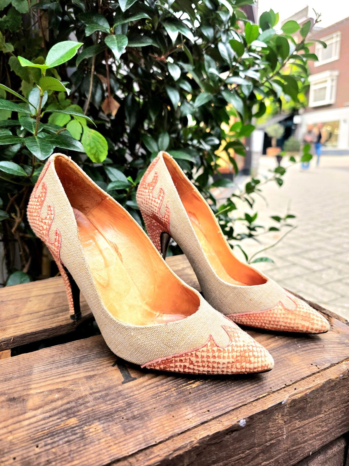 Vintage 80's Delta Moda Joven Heel Shoes